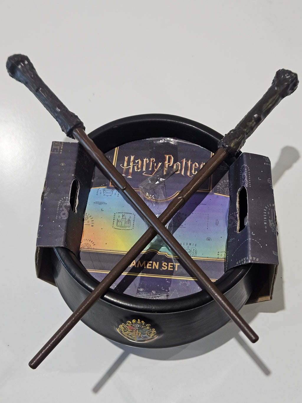 Harry Potter Hogwarts Cauldron Ramen Bowl Set With 2 Wizard Wand Chopsticks Paladone