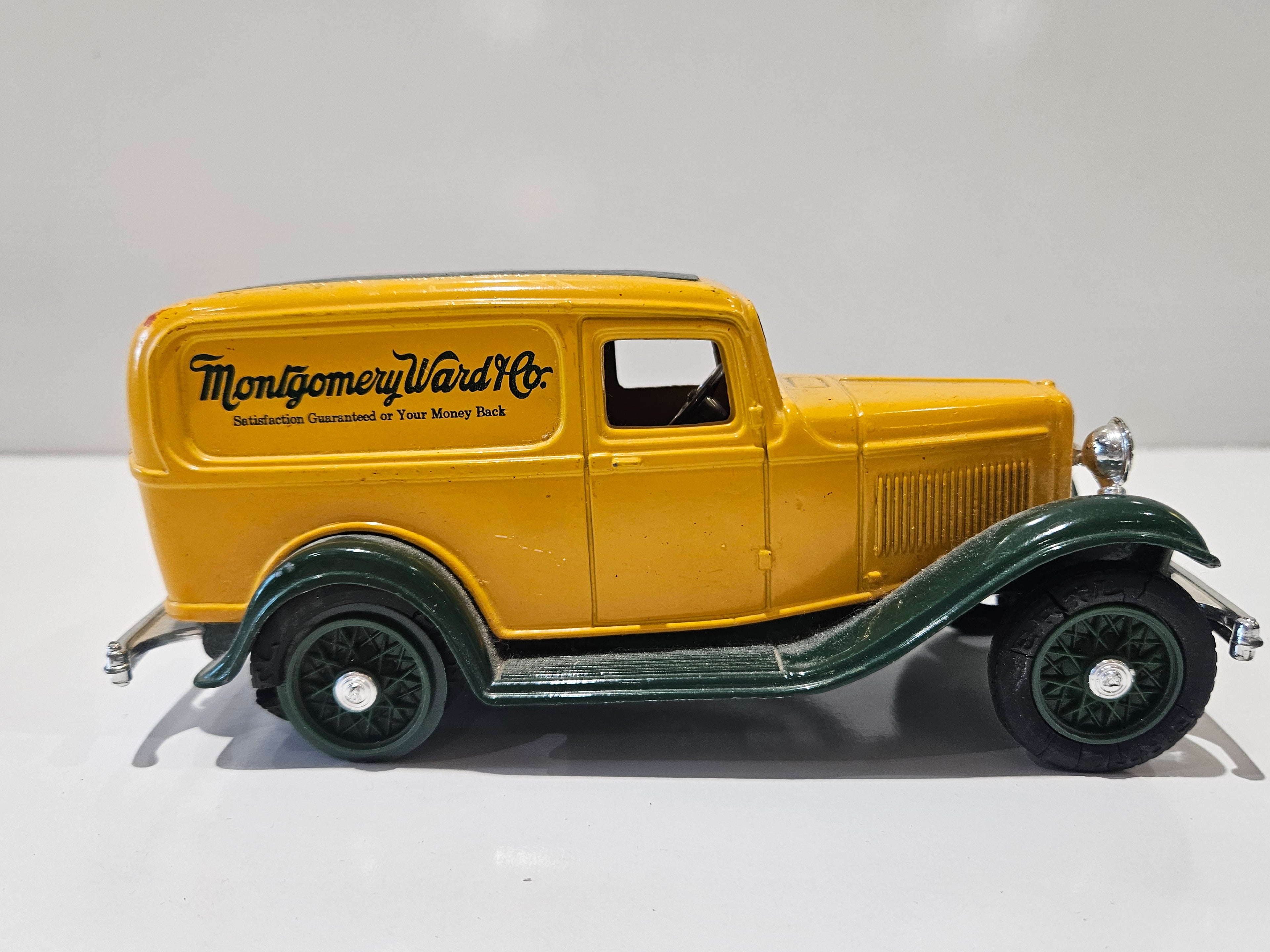 Vintage Montgomery Ward & Co. 1931 Panel Delivery Bank Die Cast Coin Bank Truck