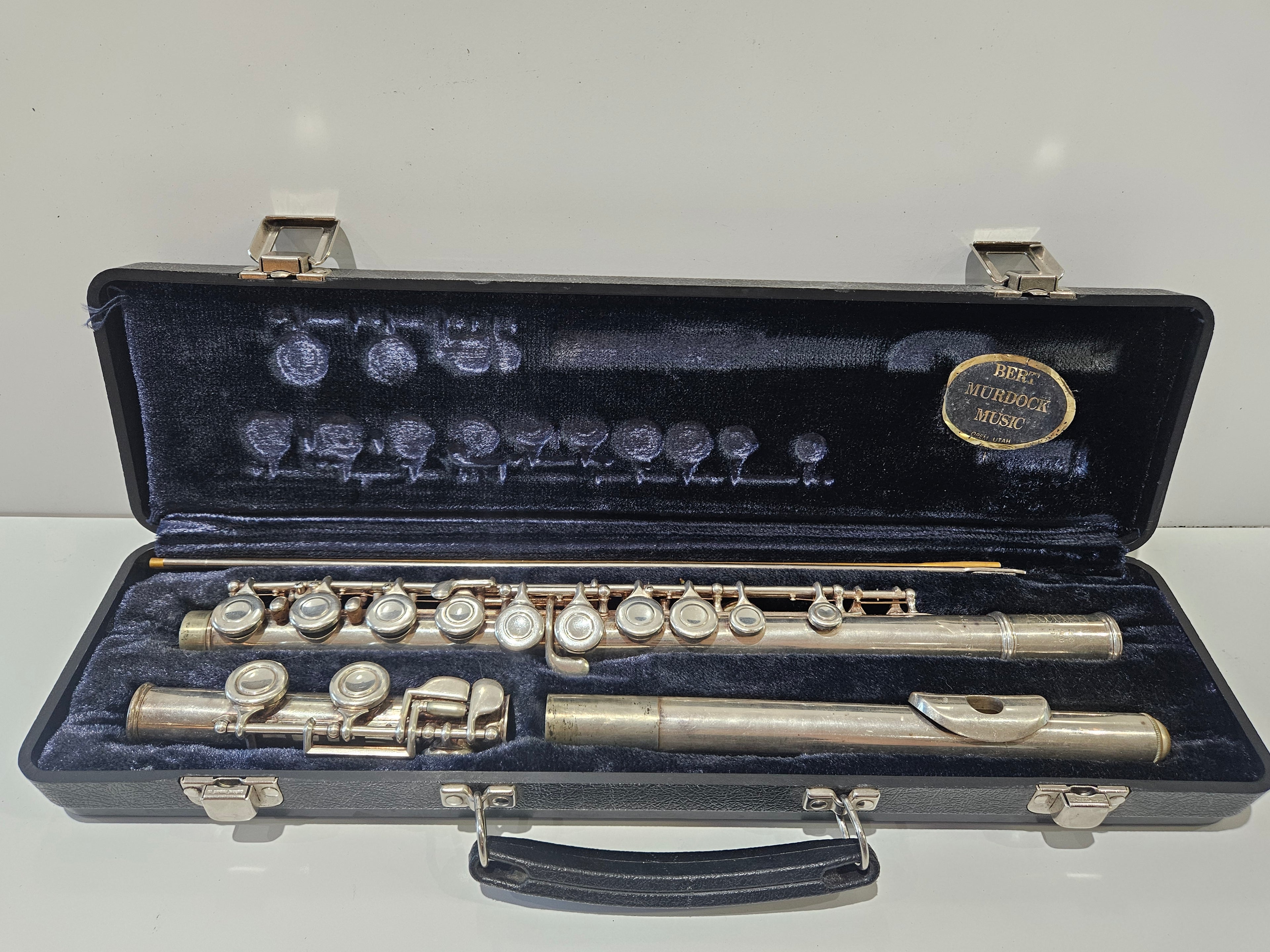 Artley Silver Plated Student Concert Flute With Hard Case Bert Murdock Music