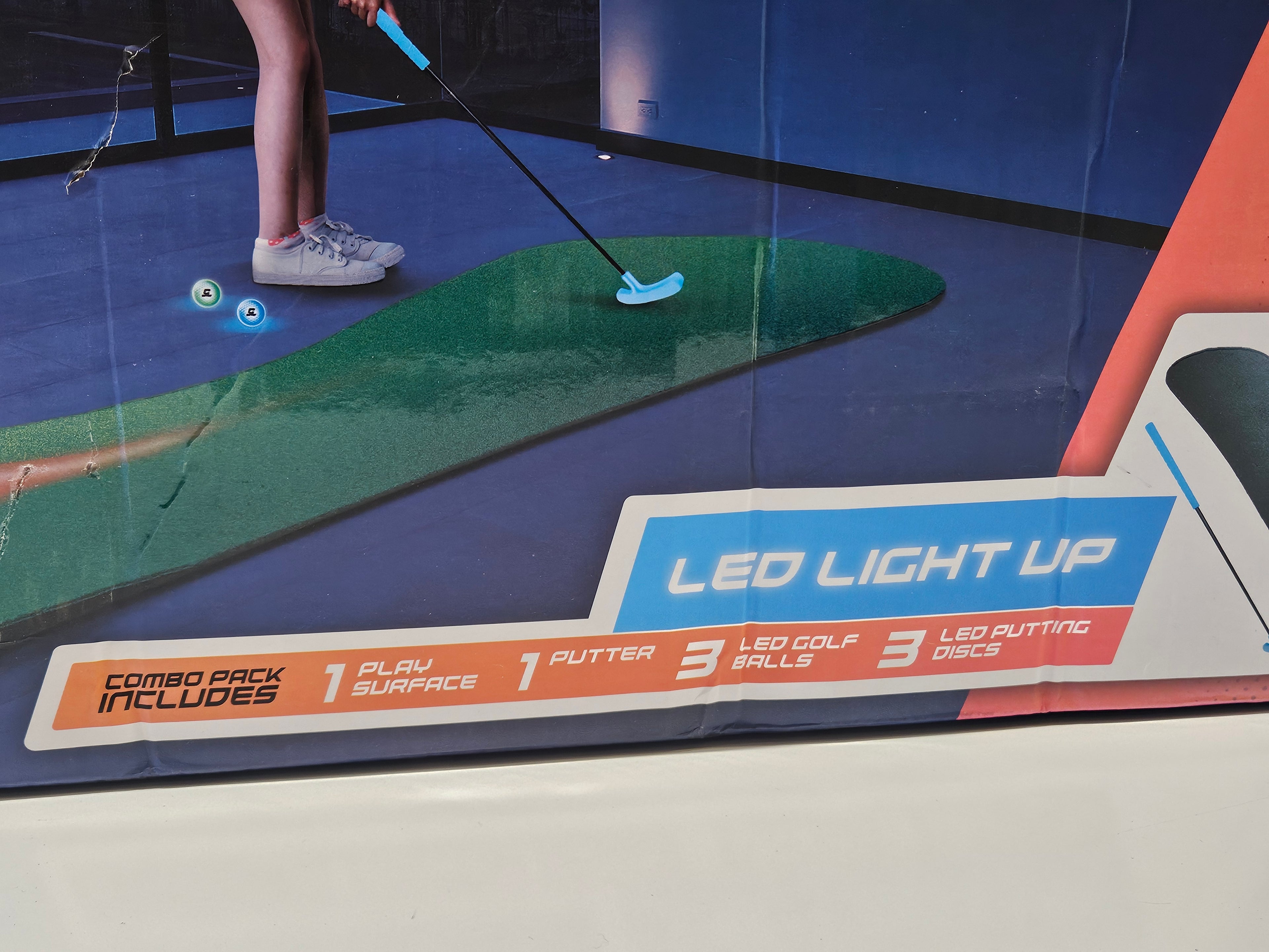 Cipton Kids LED Putting Green Set Light Up Indoor Mini Golf Game Complete Set