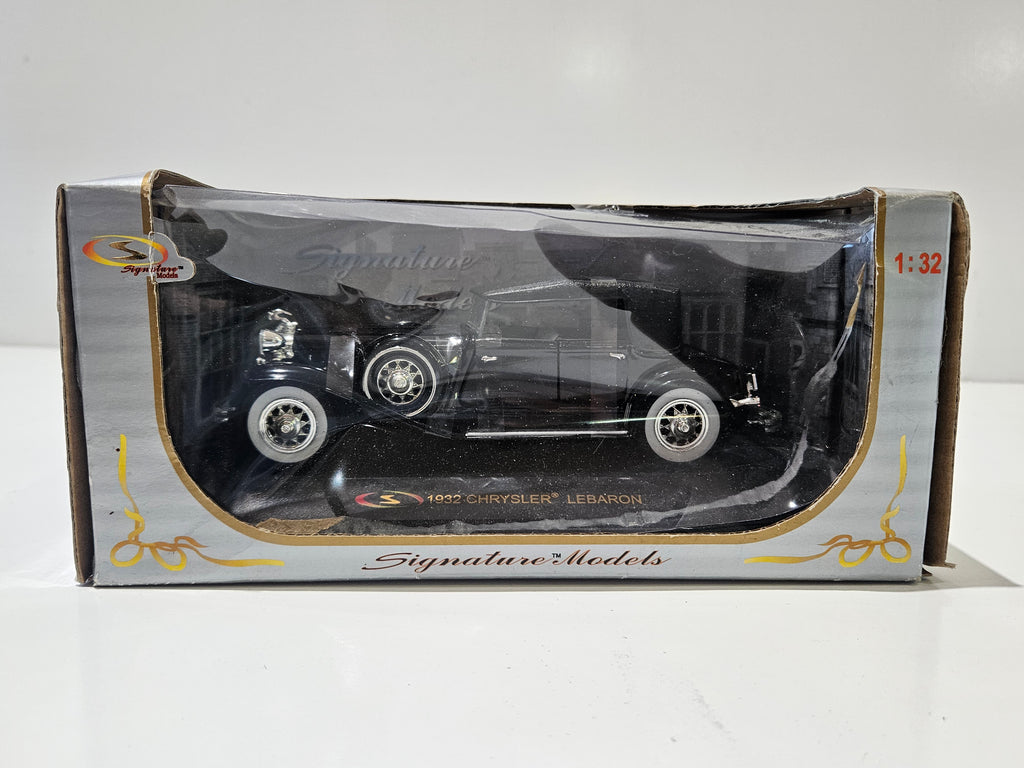 Vintage Signature Models 1932 Chrysler LeBaron 1:32 Diecast Car Black Boxed