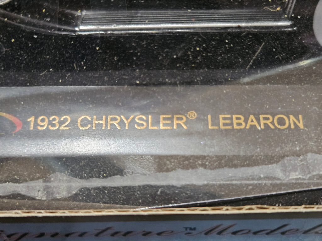 Vintage Signature Models 1932 Chrysler LeBaron 1:32 Diecast Car Black Boxed