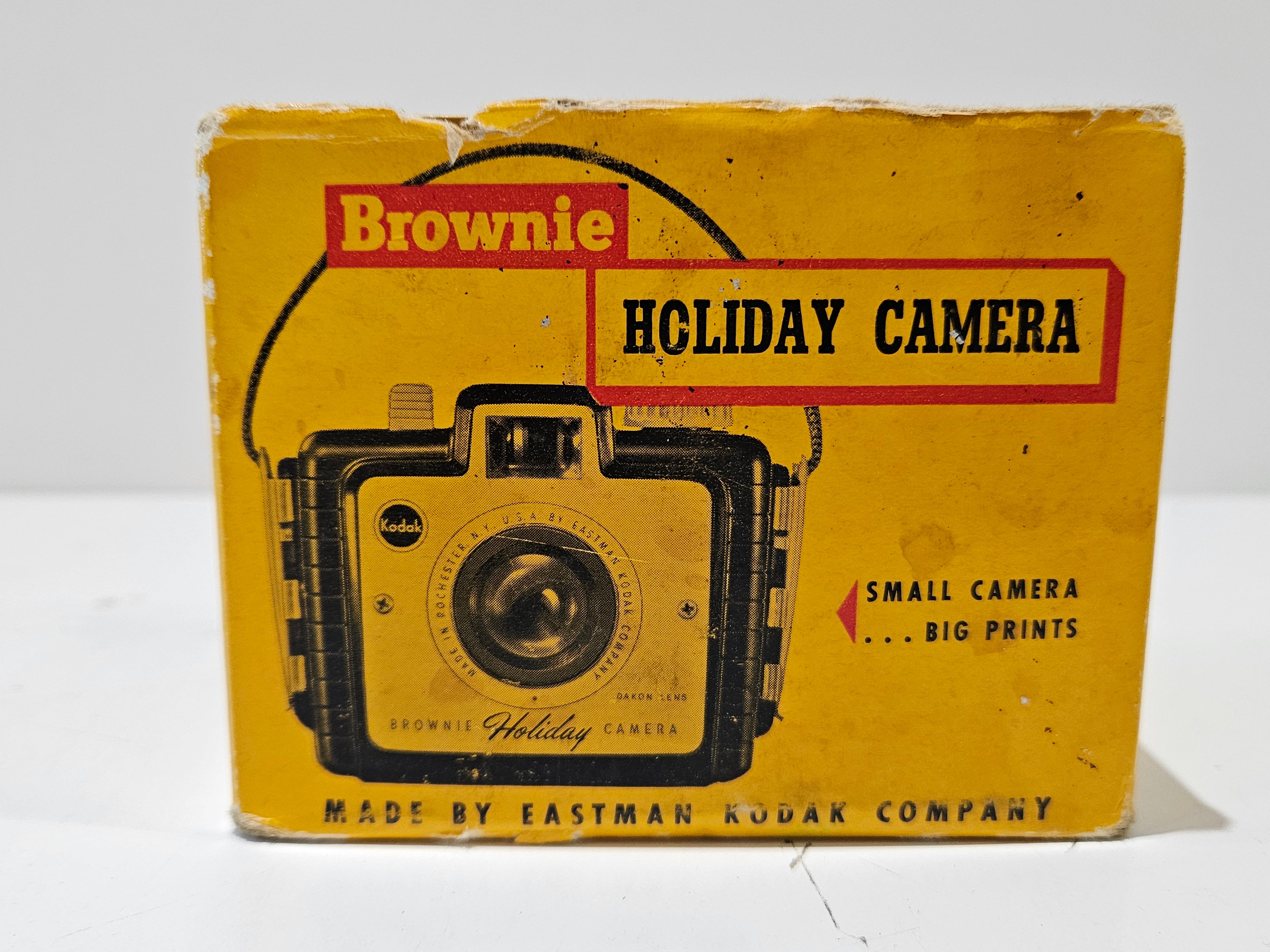 Vintage Kodak Brownie Holiday Camera With Original Box Dakon Lens 127 Film USA
