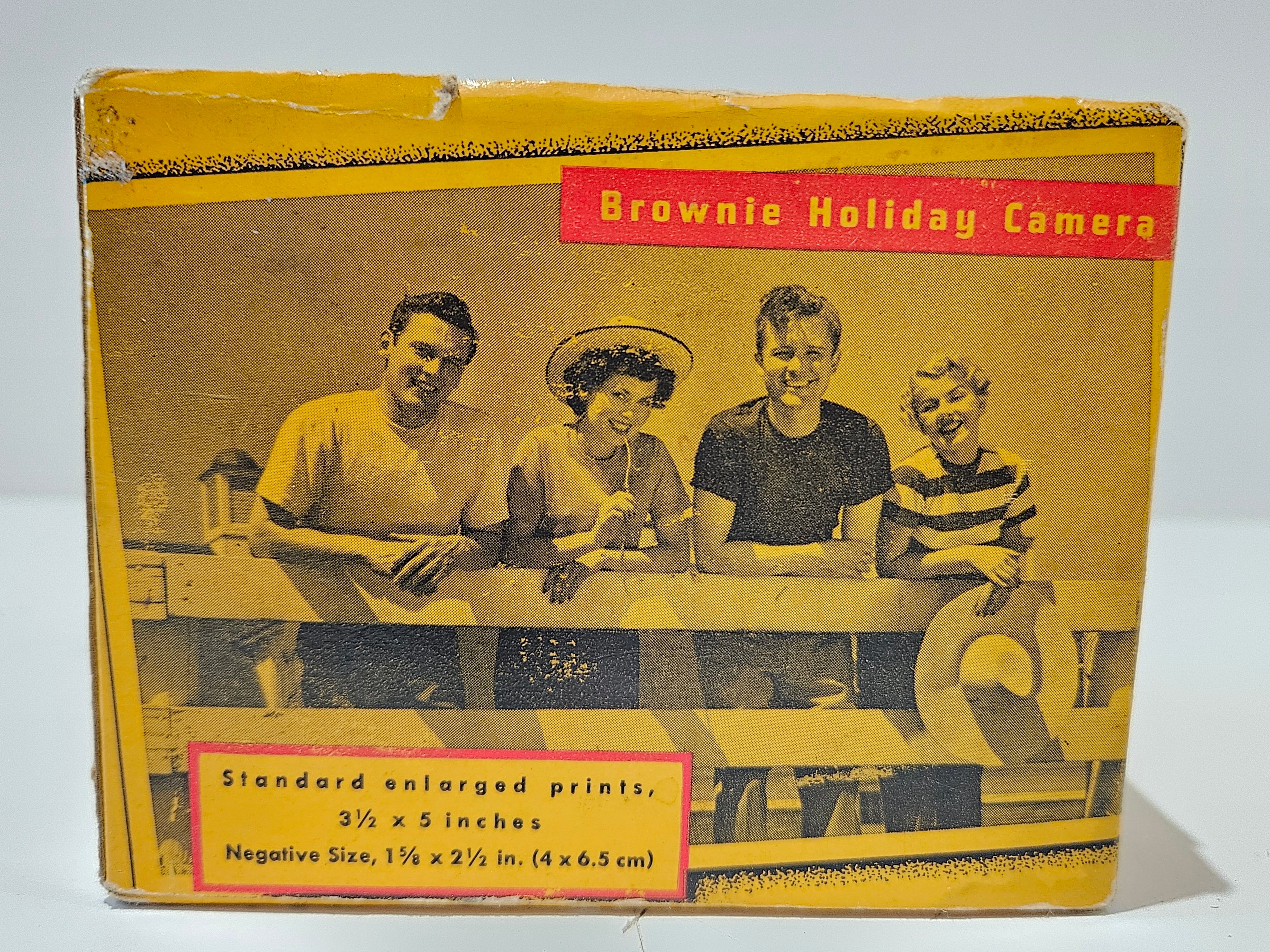 Vintage Kodak Brownie Holiday Camera With Original Box Dakon Lens 127 Film USA