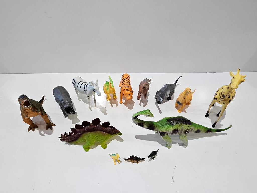 Vintage Mixed Plastic Animal & Dinosaur Figure Lot T-Rex Giraffe Zebra Tiger Toy Set