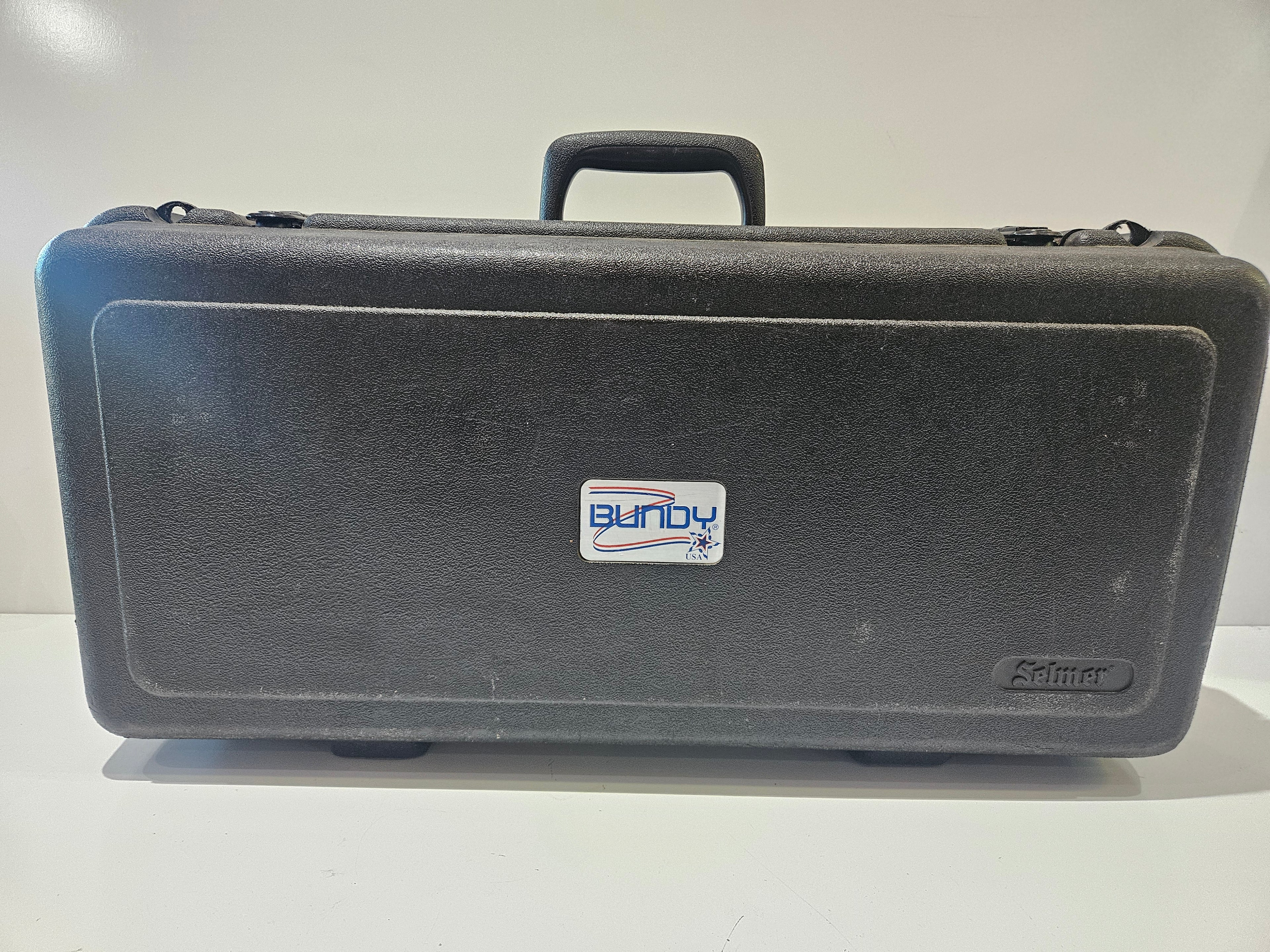 Bundy II Alto Saxophone By Selmer USA With Hard Case Student Band Instrument