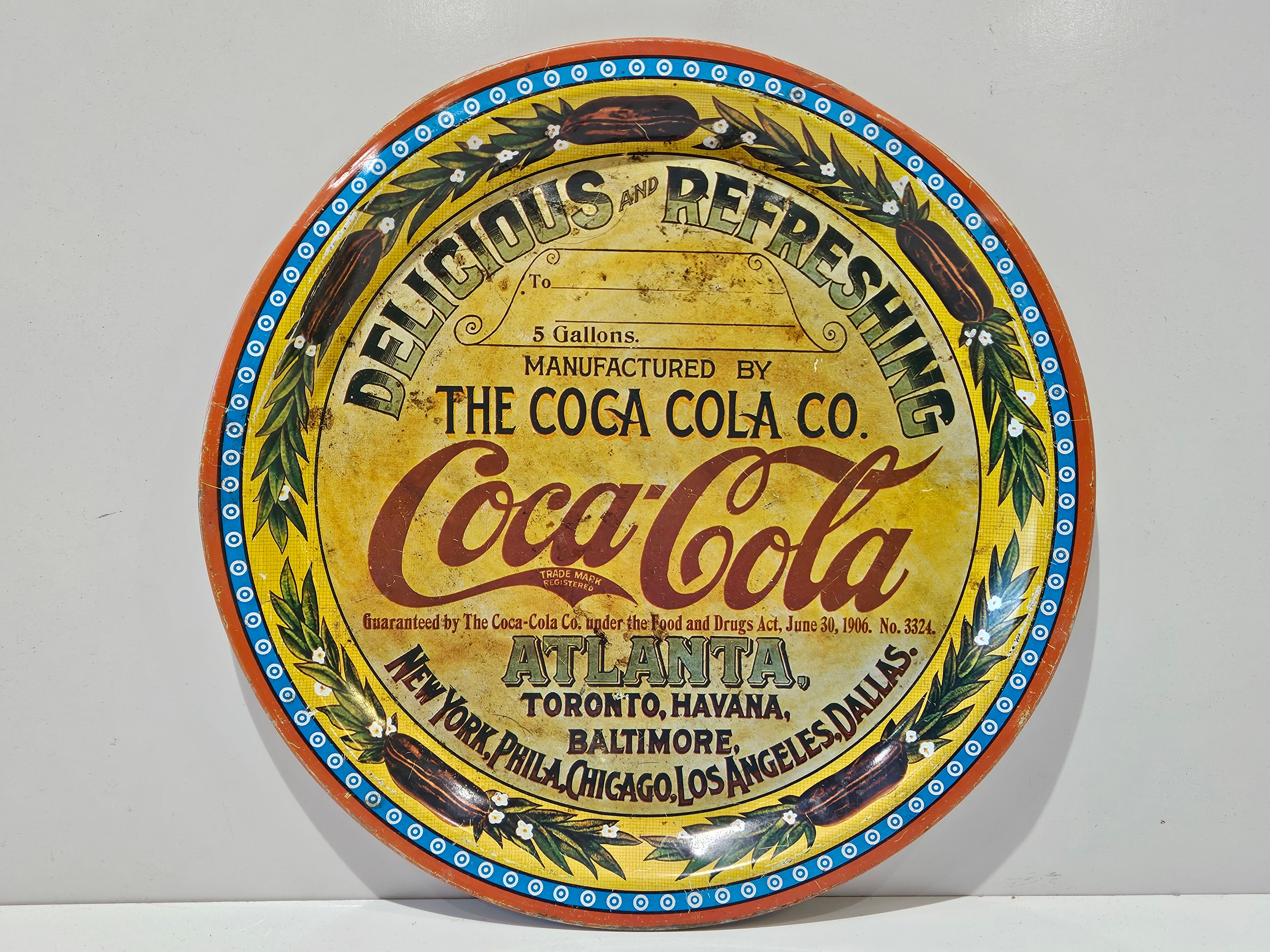 Vintage Coca-Cola Delicious And Refreshing Round Metal Serving Tray Atlanta Advertising