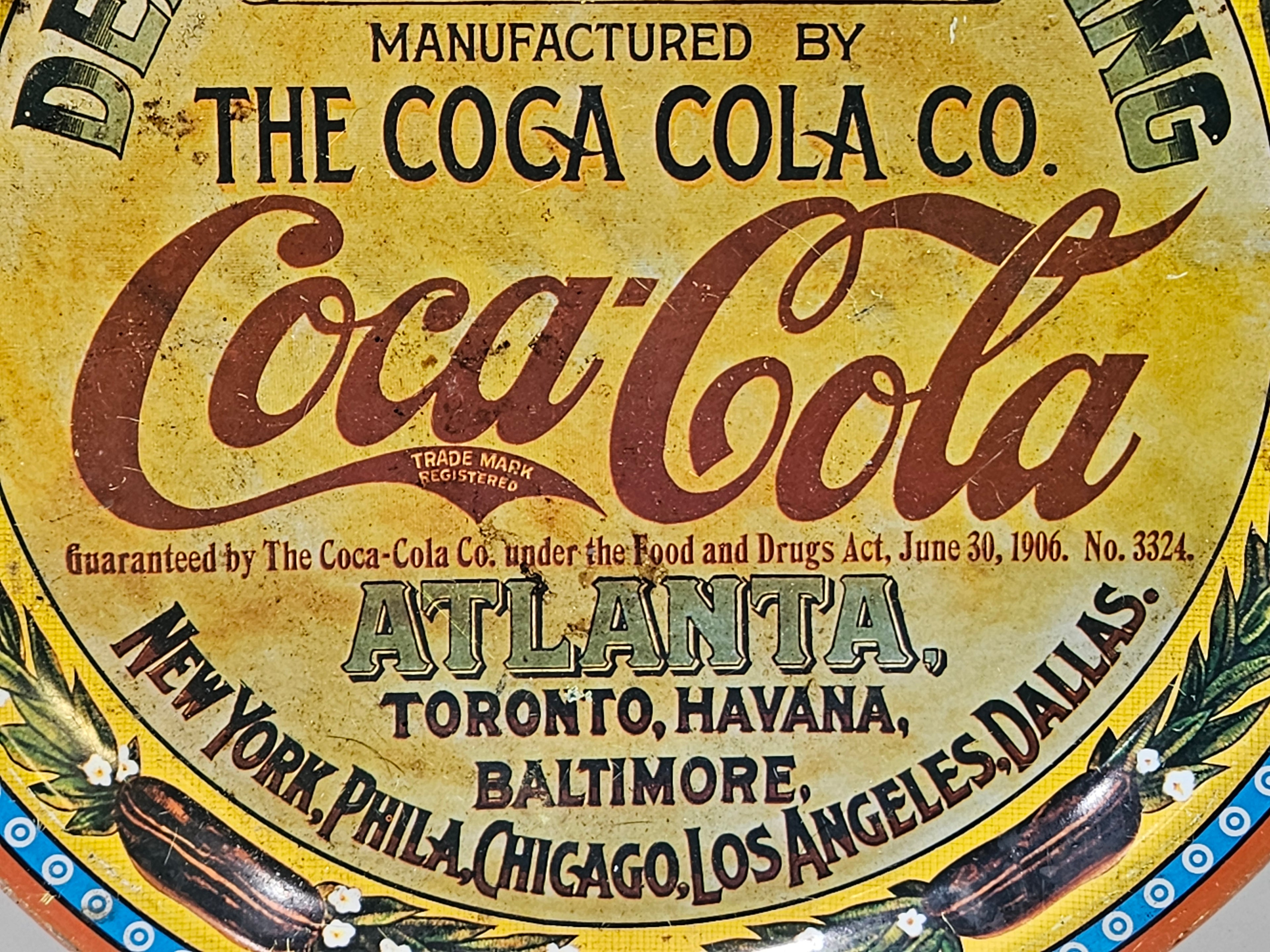 Vintage Coca-Cola Delicious And Refreshing Round Metal Serving Tray Atlanta Advertising