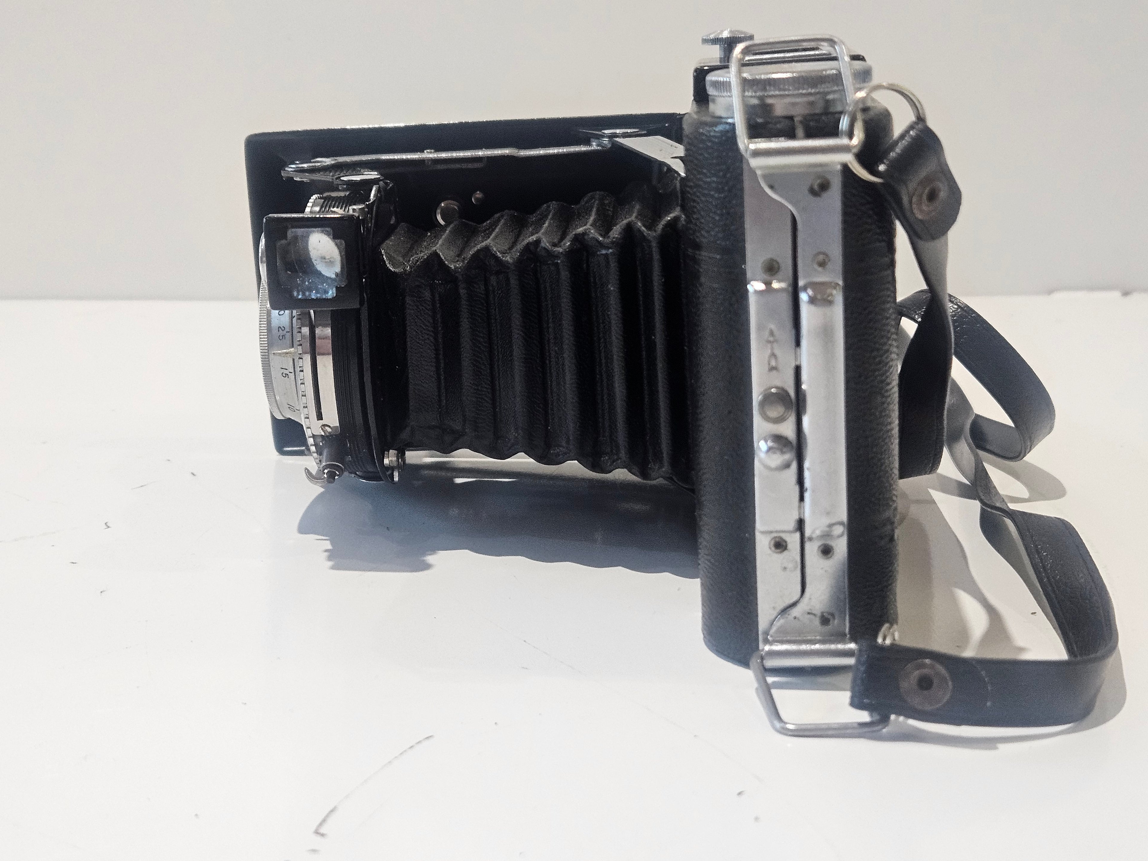 Vintage Kodak Six-20 Folding Camera with Anaston Lens & Original Leather Carrying Case