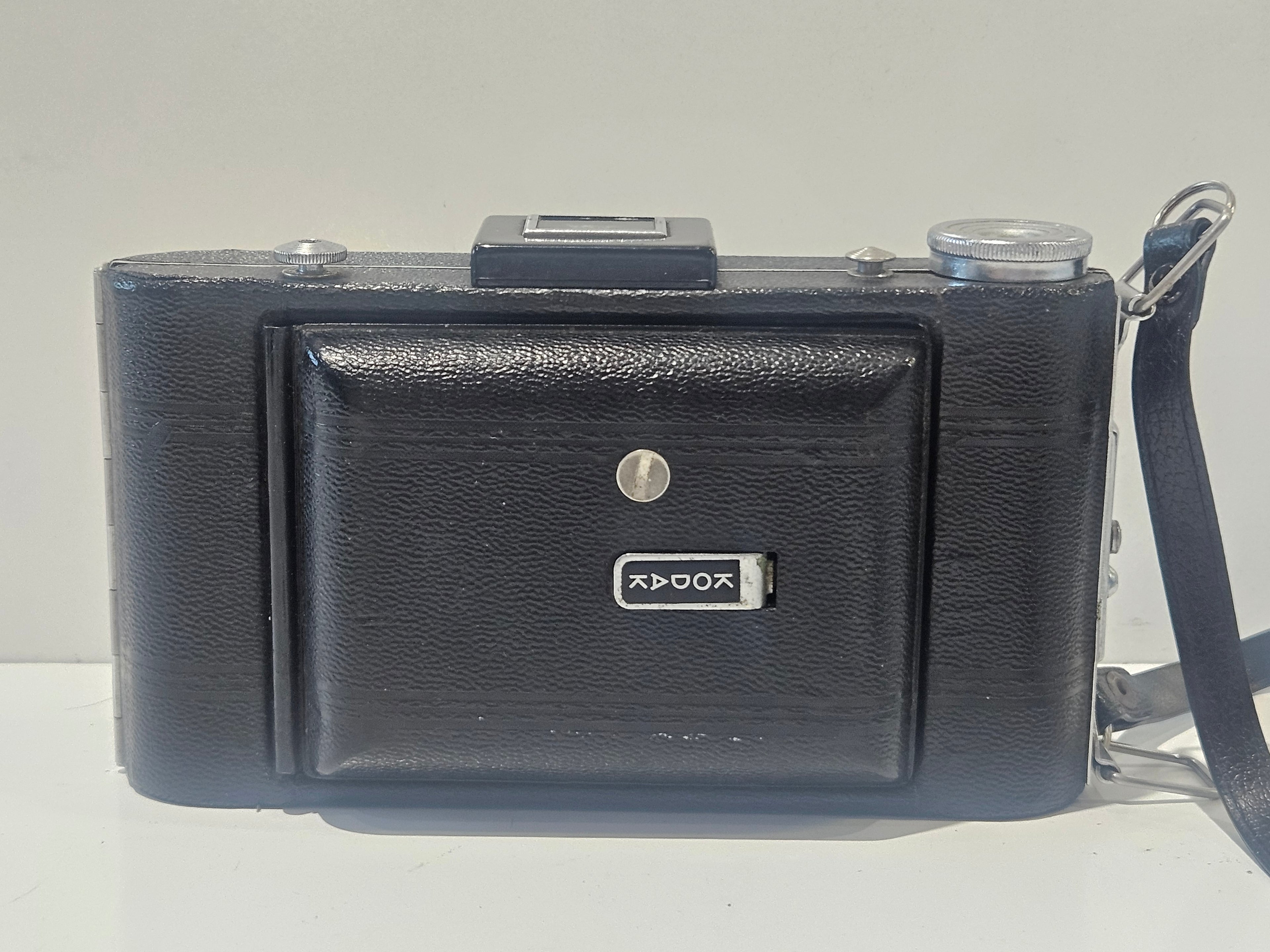 Vintage Kodak Six-20 Folding Camera with Anaston Lens & Original Leather Carrying Case