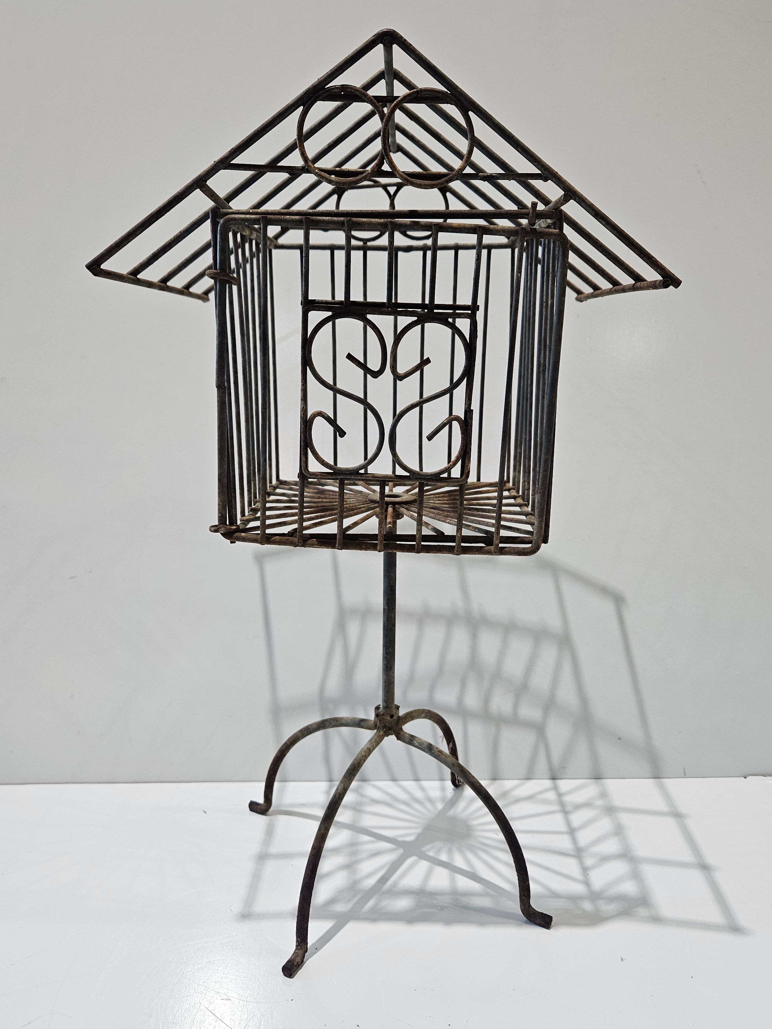 Vintage Rustic Wrought Iron Bird Cage Plant Stand Garden Decor Display Accent