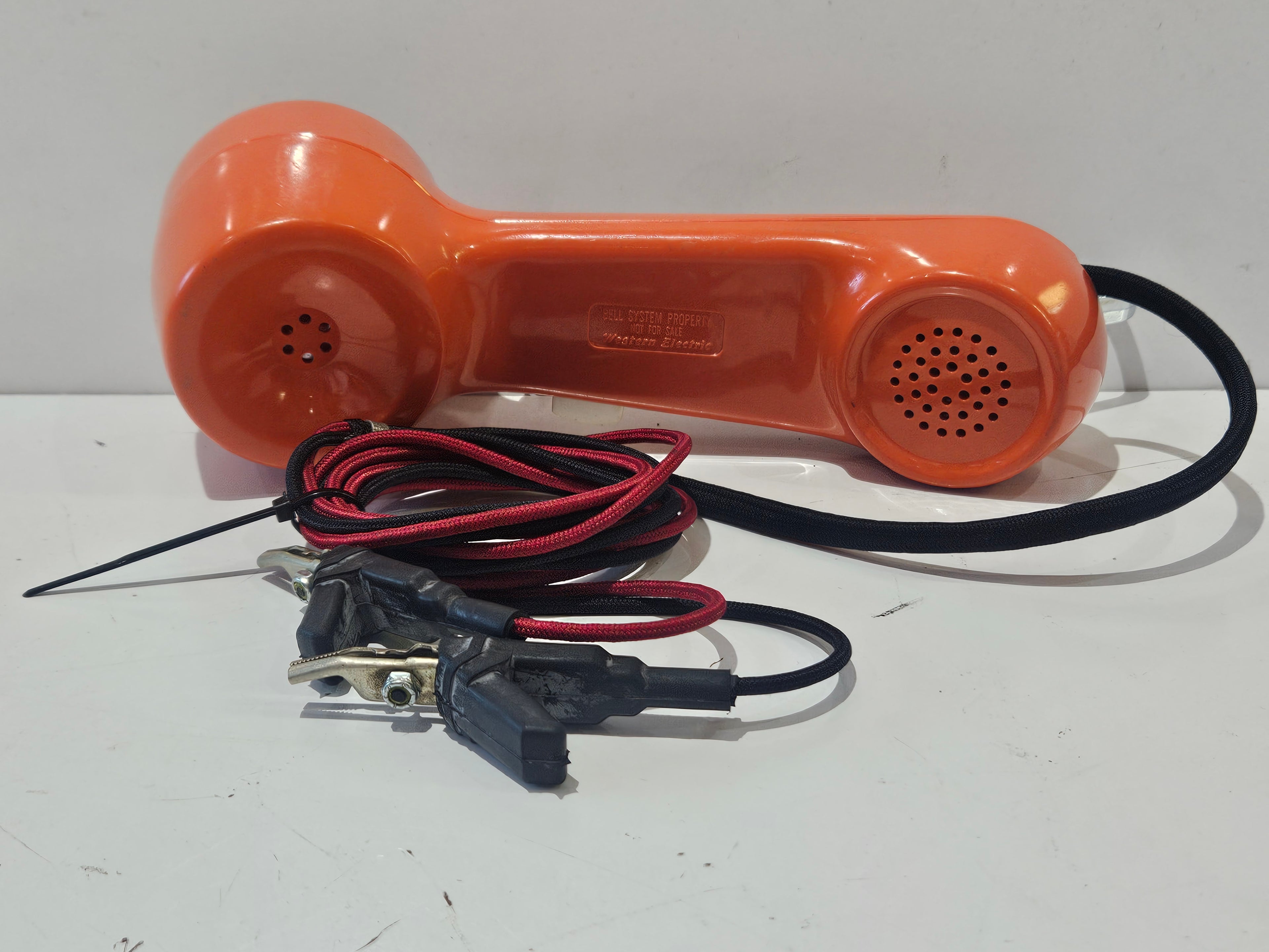 Vintage Western Electric Bell System Orange Lineman Test Handset Butt Set Phone