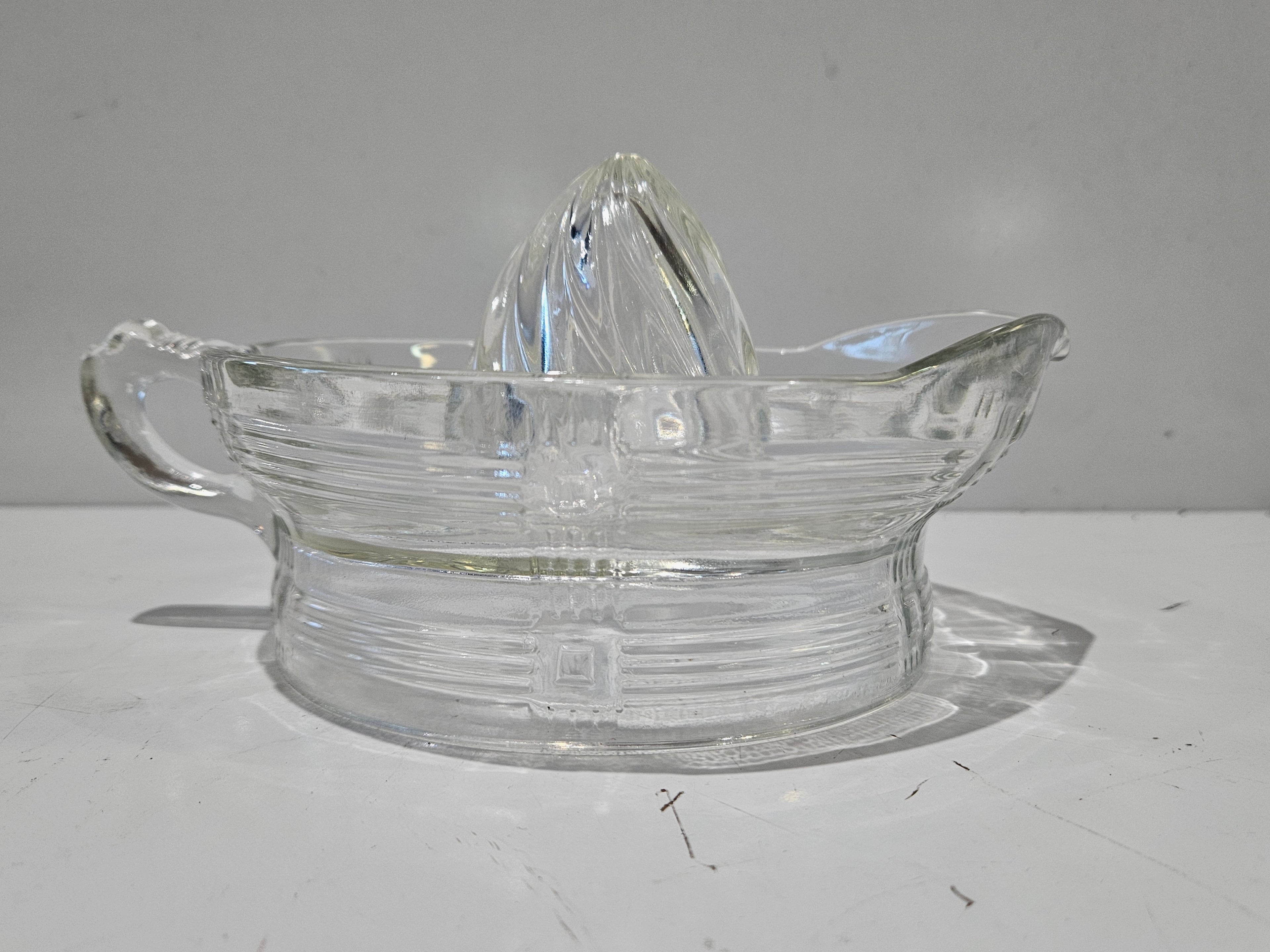 Vintage Clear Glass Manual Citrus Juicer Reamer Depression Style Lemon Lime Squeezer