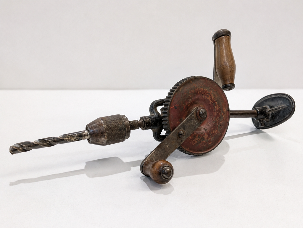 Vintage Hand Crank Breast Drill With Wood Handle Metal Gear Drive Chuck Woodworking Tool