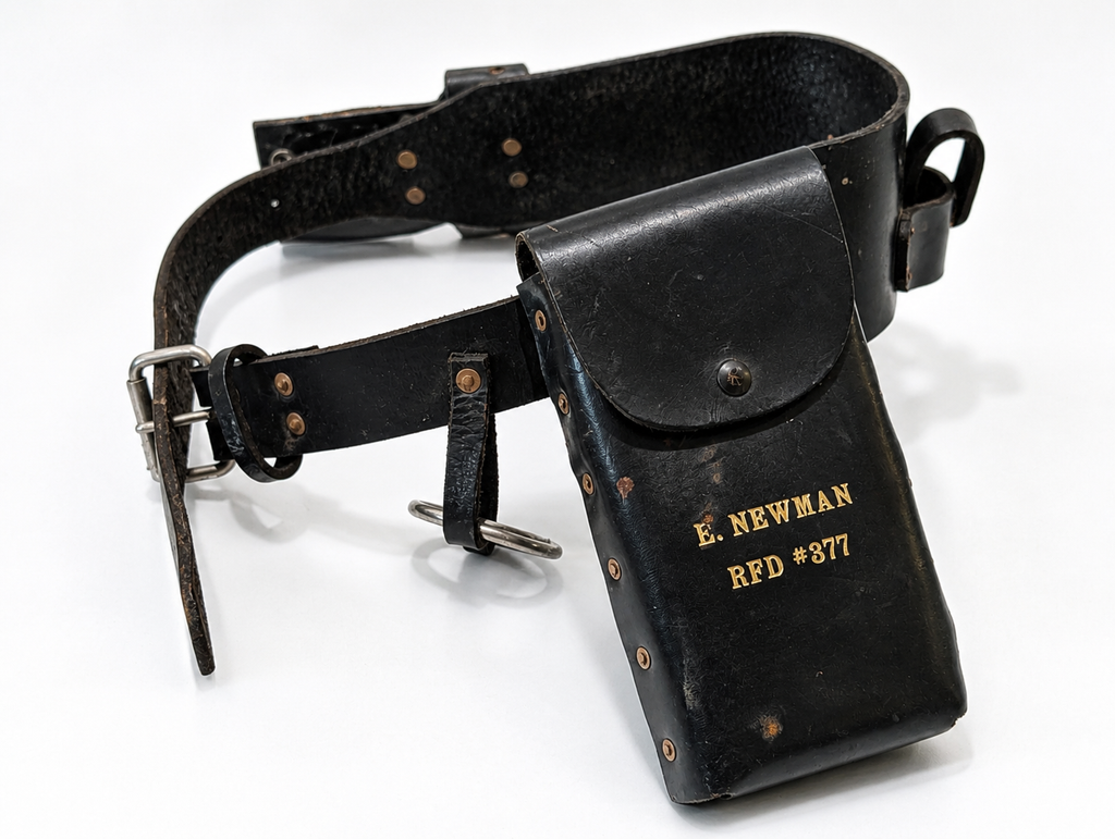 Vintage Leather Mail Carrier Utility Belt Pouch E Newman RFD 377 Postal Style