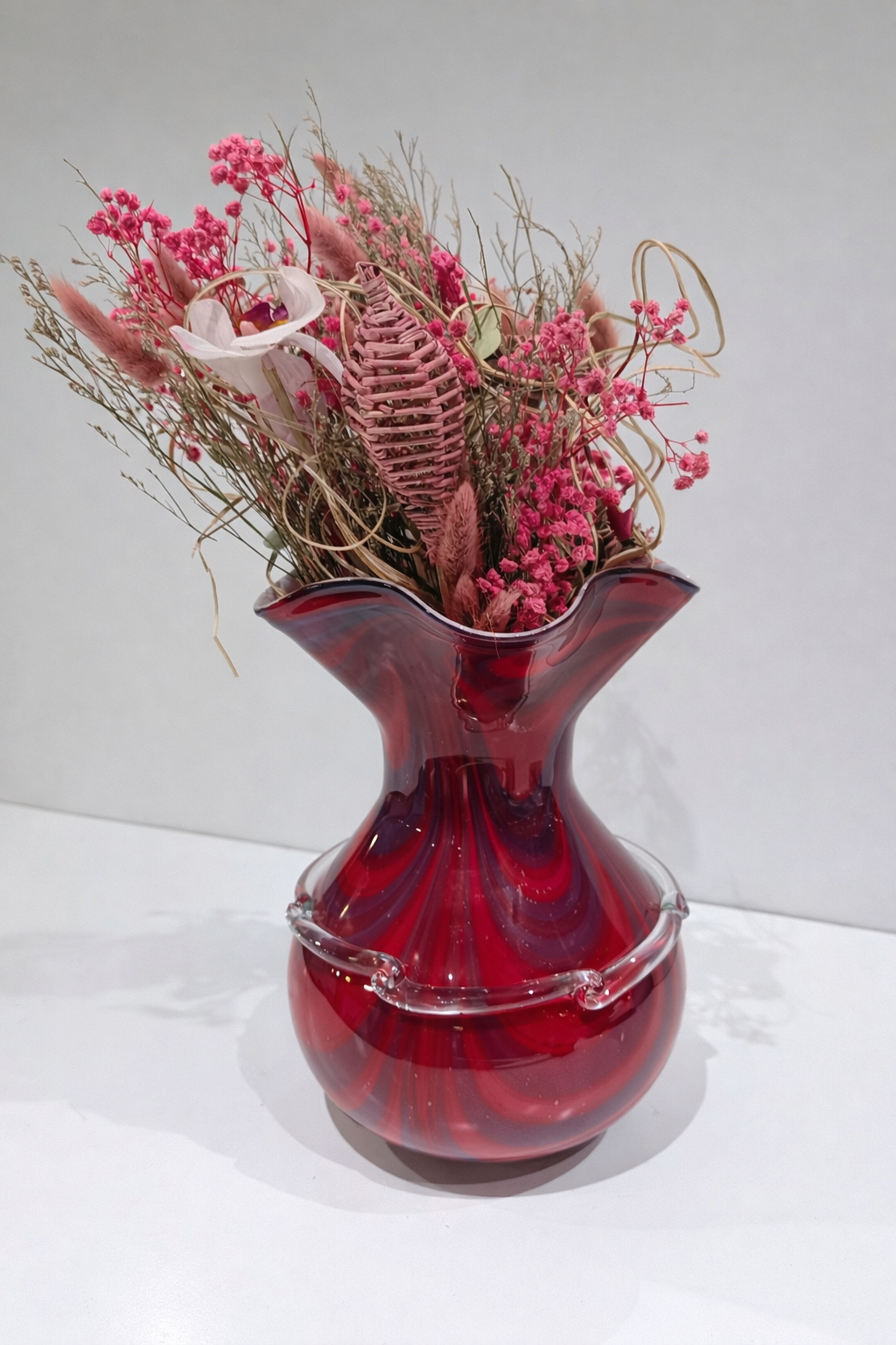 Red Art Glass Vase 11 Inch Hand Blown Swirl Pattern Ruffled Rim Decorative