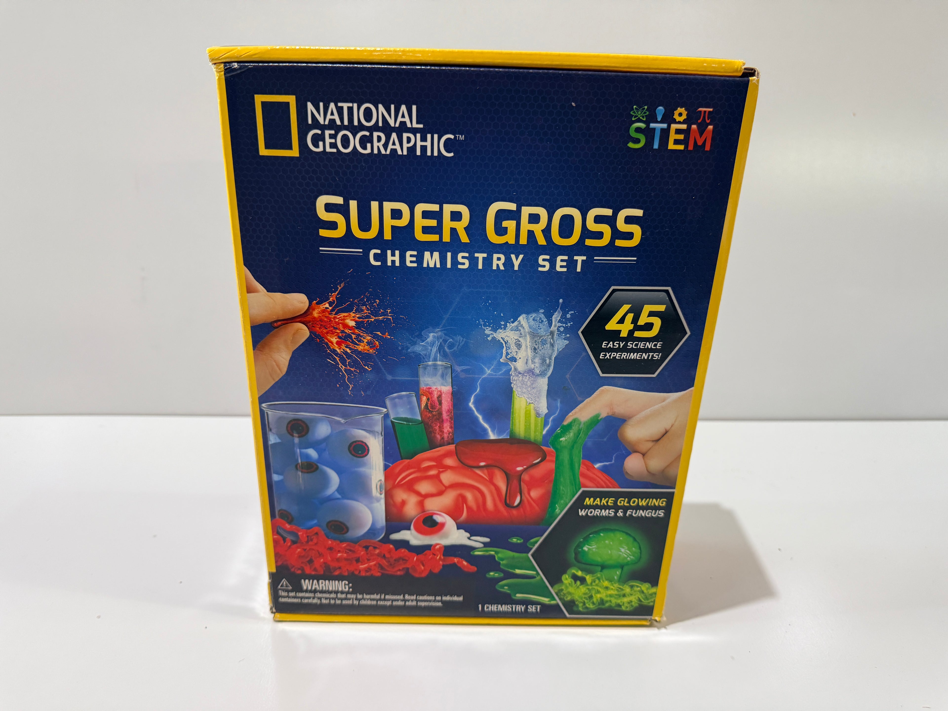National Geographic Super Gross Chemistry Set STEM 45 Experiments Kids Lab Kit