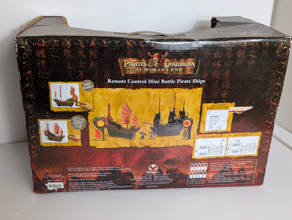 Disneys Pirates Of The Caribbean At World’s End RC Mini Battle Pirate Ships