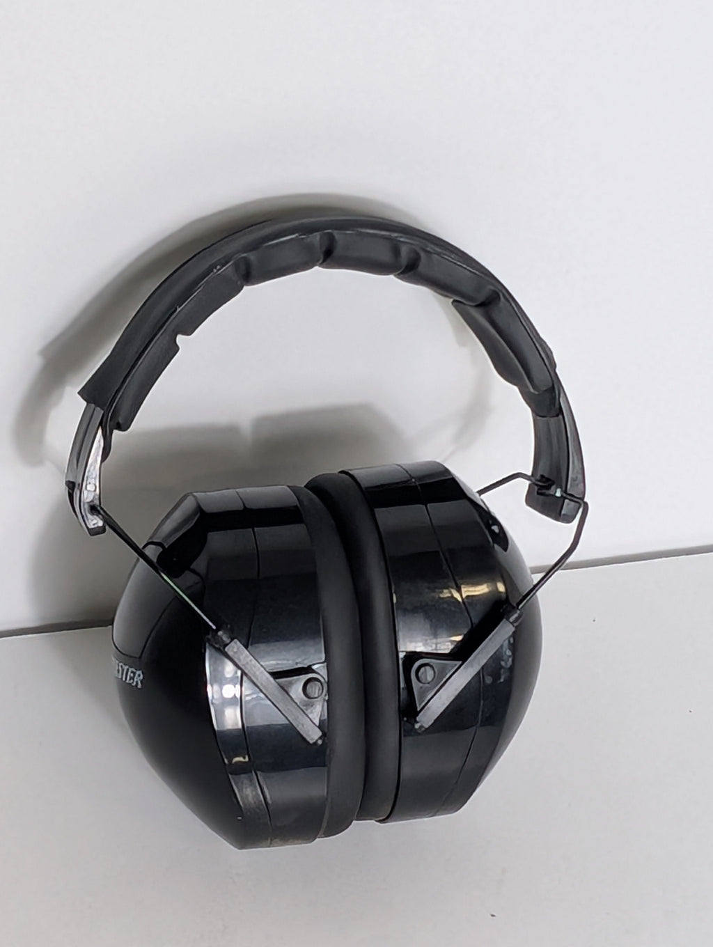 Winchester Black Shooting Range Hearing Protection Ear Muffs Noise Reduction