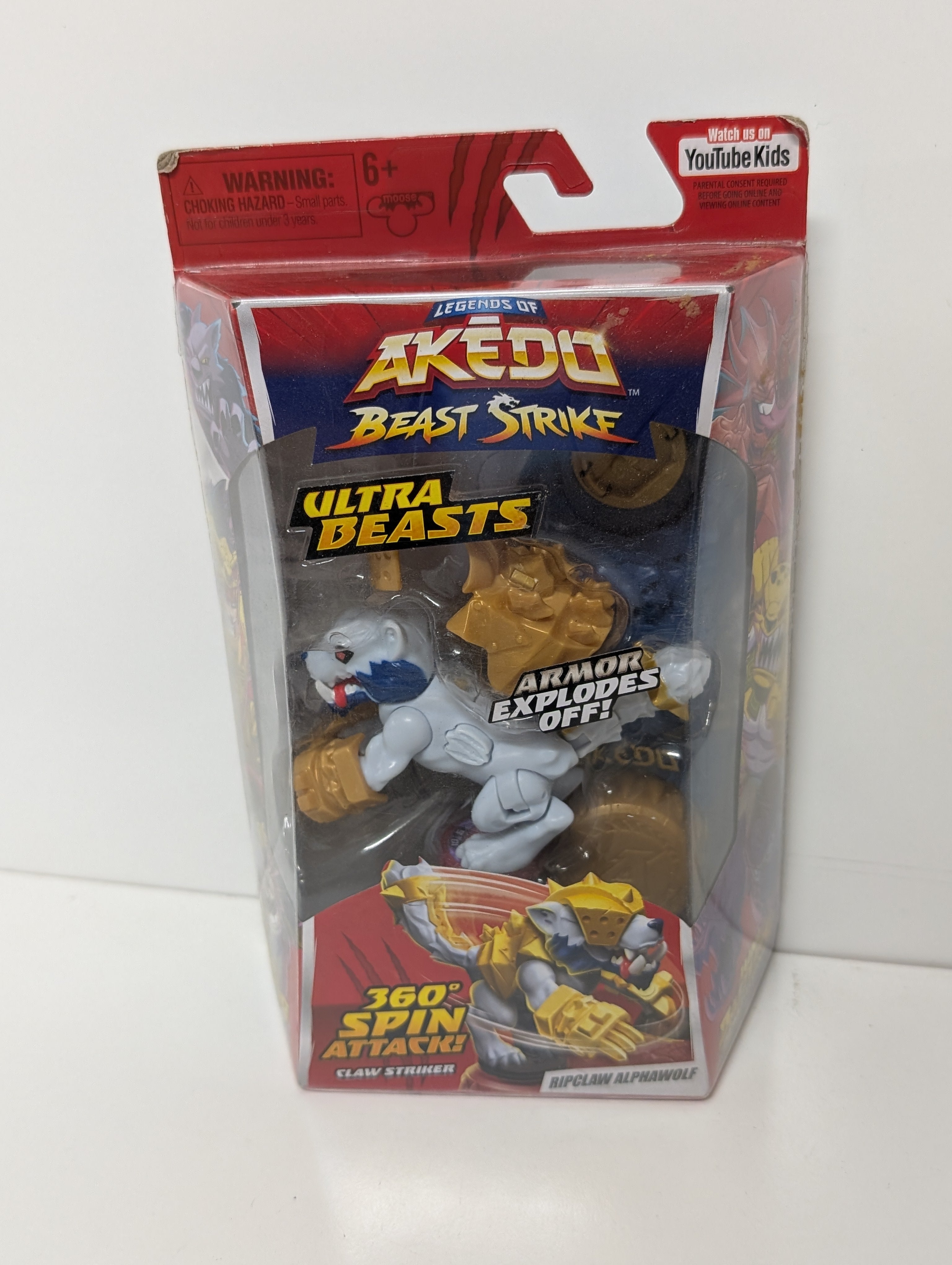 Legends of Akedo Beast Strike Ultra Beasts Ripclaw Alphawolf Figure (New in Box)