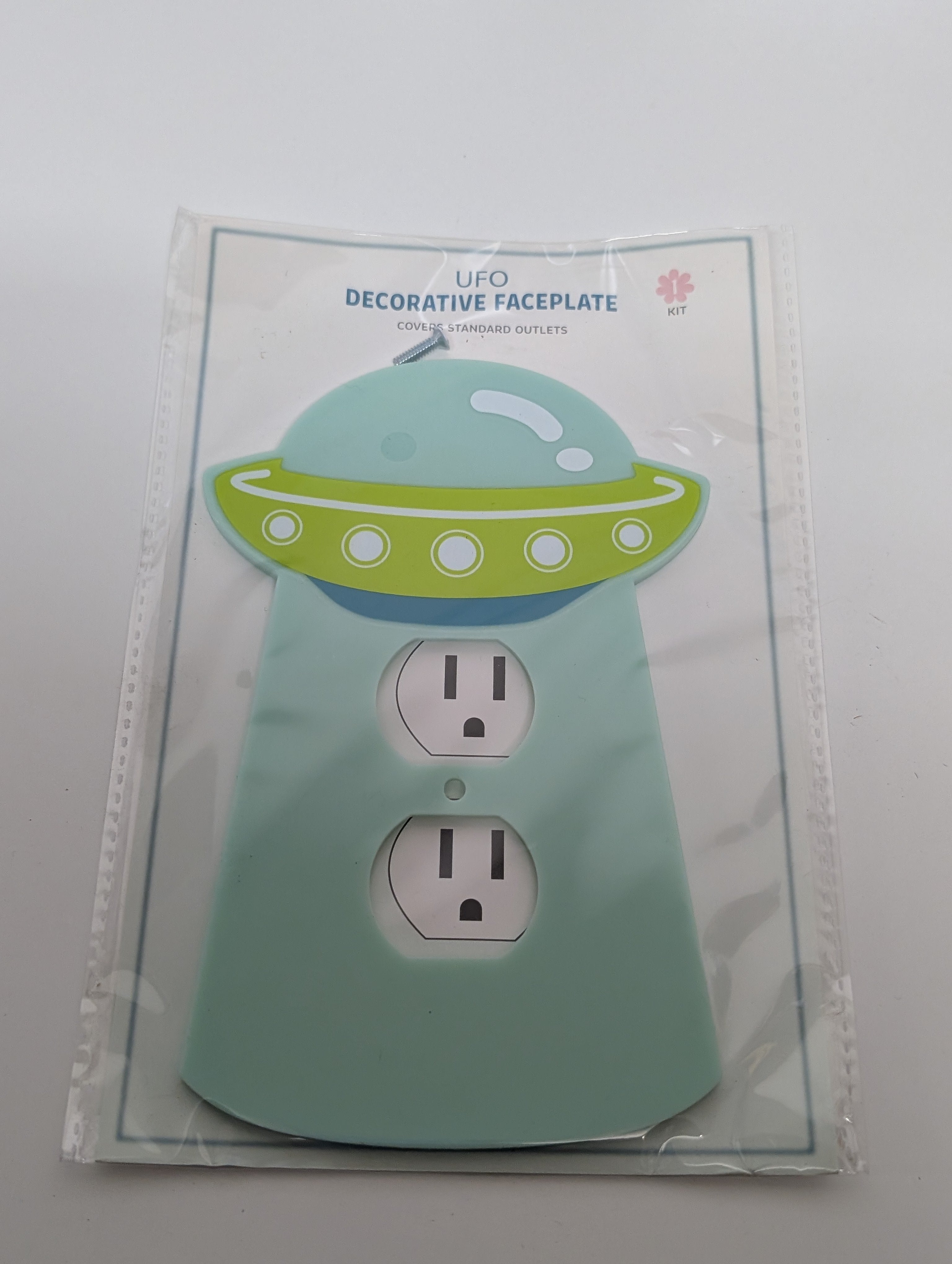 UFO Decorative Outlet Faceplate Cover Blue Green Alien Spaceship Design (New, Sealed)