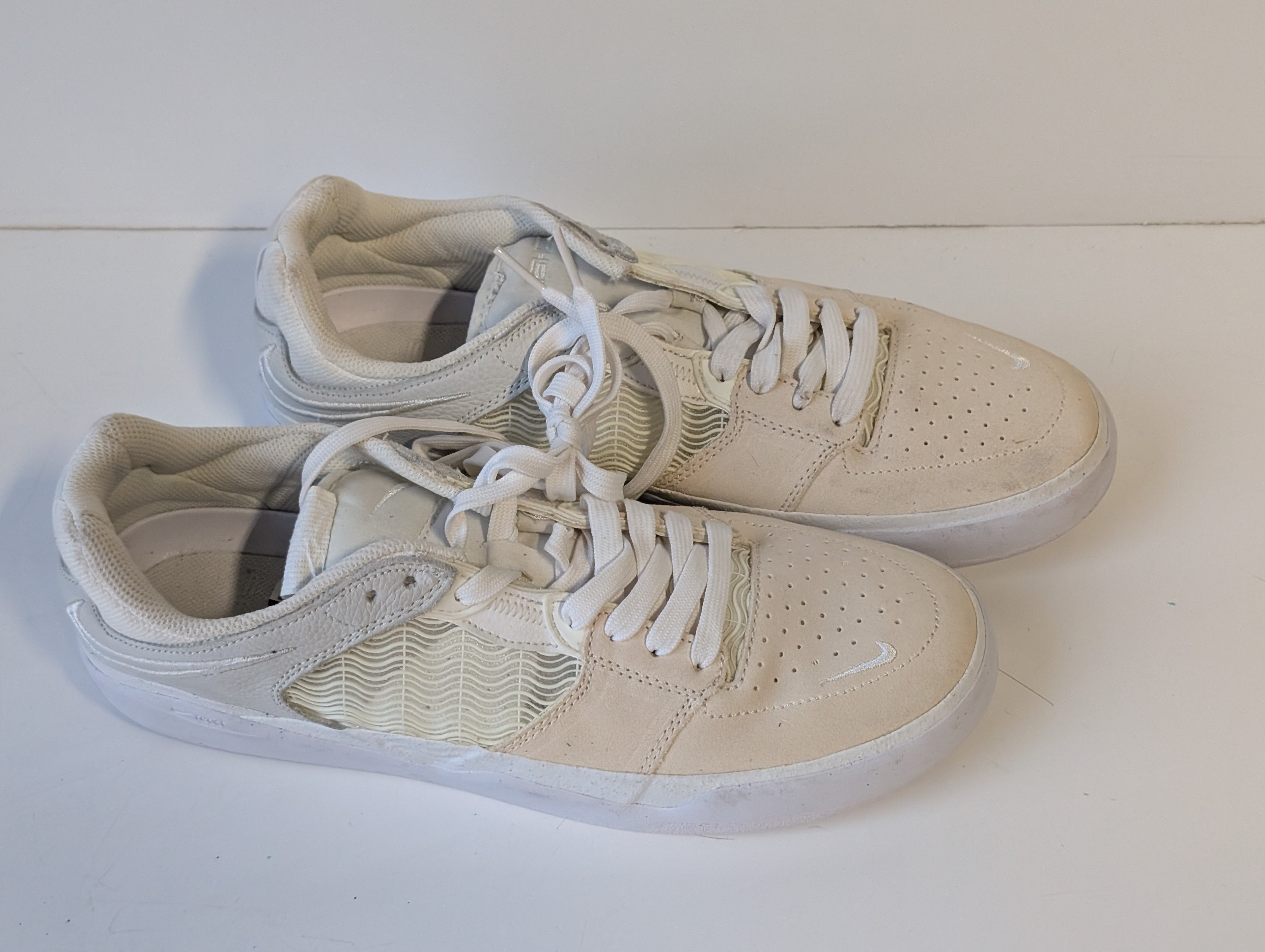 Nike SB Ishod Wair DQ4558-111 White Suede Mesh Low Skate Shoes Mens 10 Sneakers