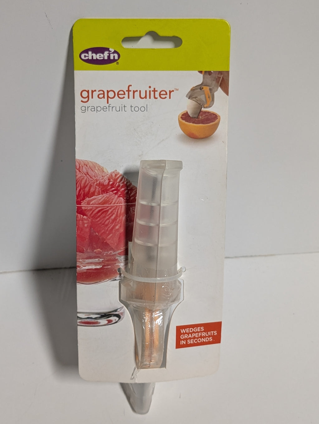 Chef’n Citrus Grapefruiter Clear Handheld Grapefruit Wedging Tool