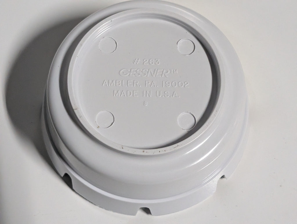 Gessner White Plastic Cigarette Ashtray Durable Commercial Round USA-Made Collectible