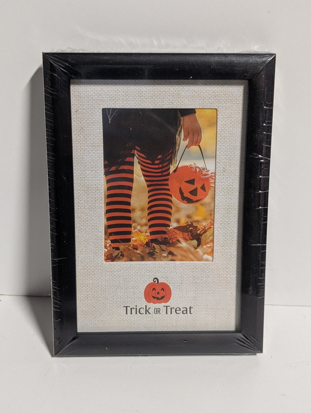 Elsa L Trick Or Treat Halloween Photo Frame Black 4x6 Decorative Seasonal Display