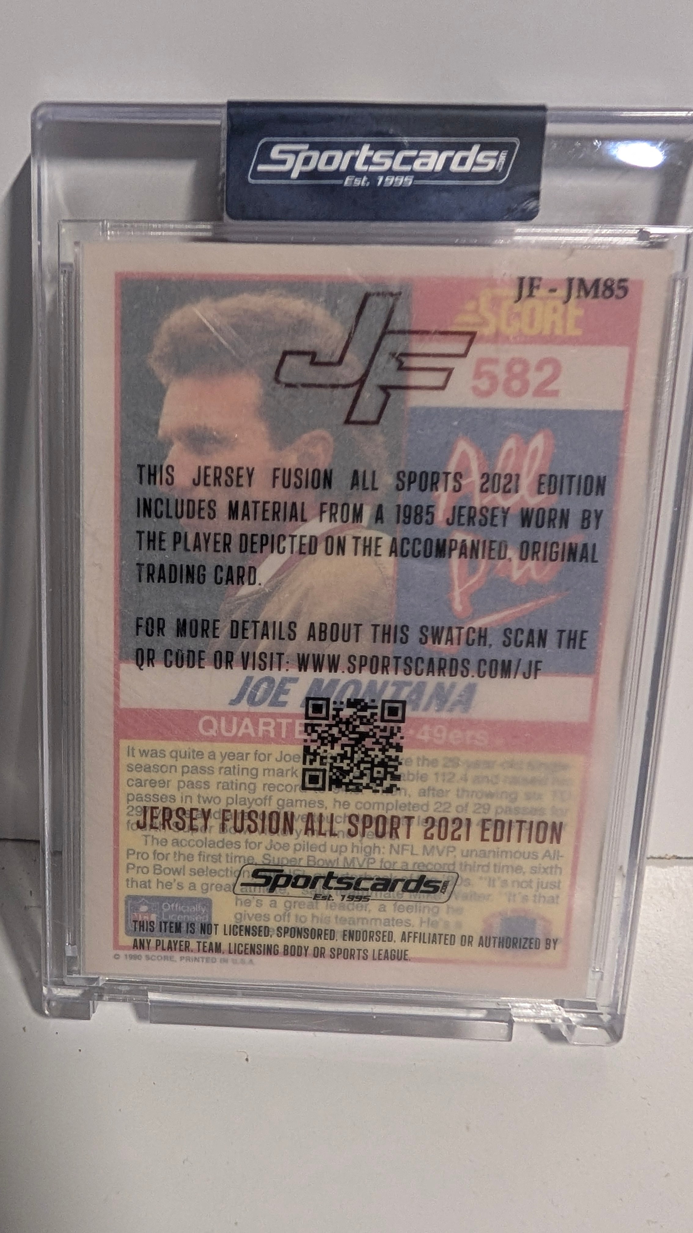 Joe Montana Signed Jersey Fusion 2021 All Sports Game Used Swatch Football Card