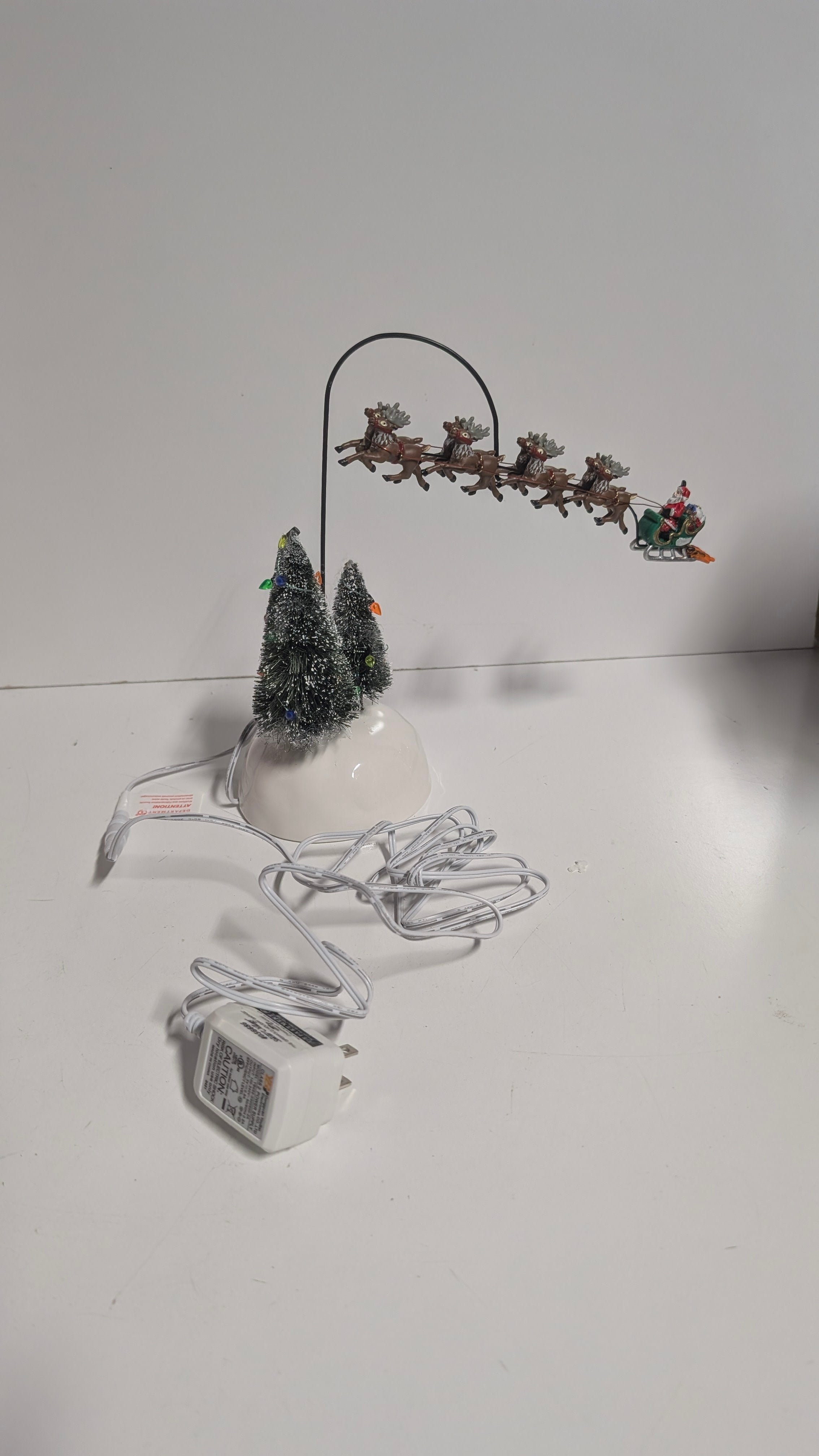 Department 56 Snow Village Animated Flaming Sleigh Christmas Display Not Working