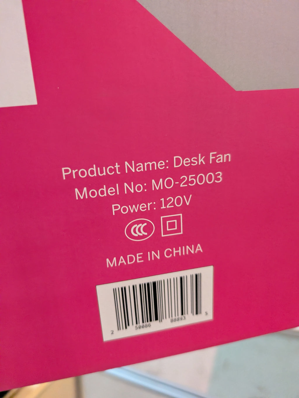 MODU Desk Fan Model MO-25003 Compact Table Fan 120V Black White
