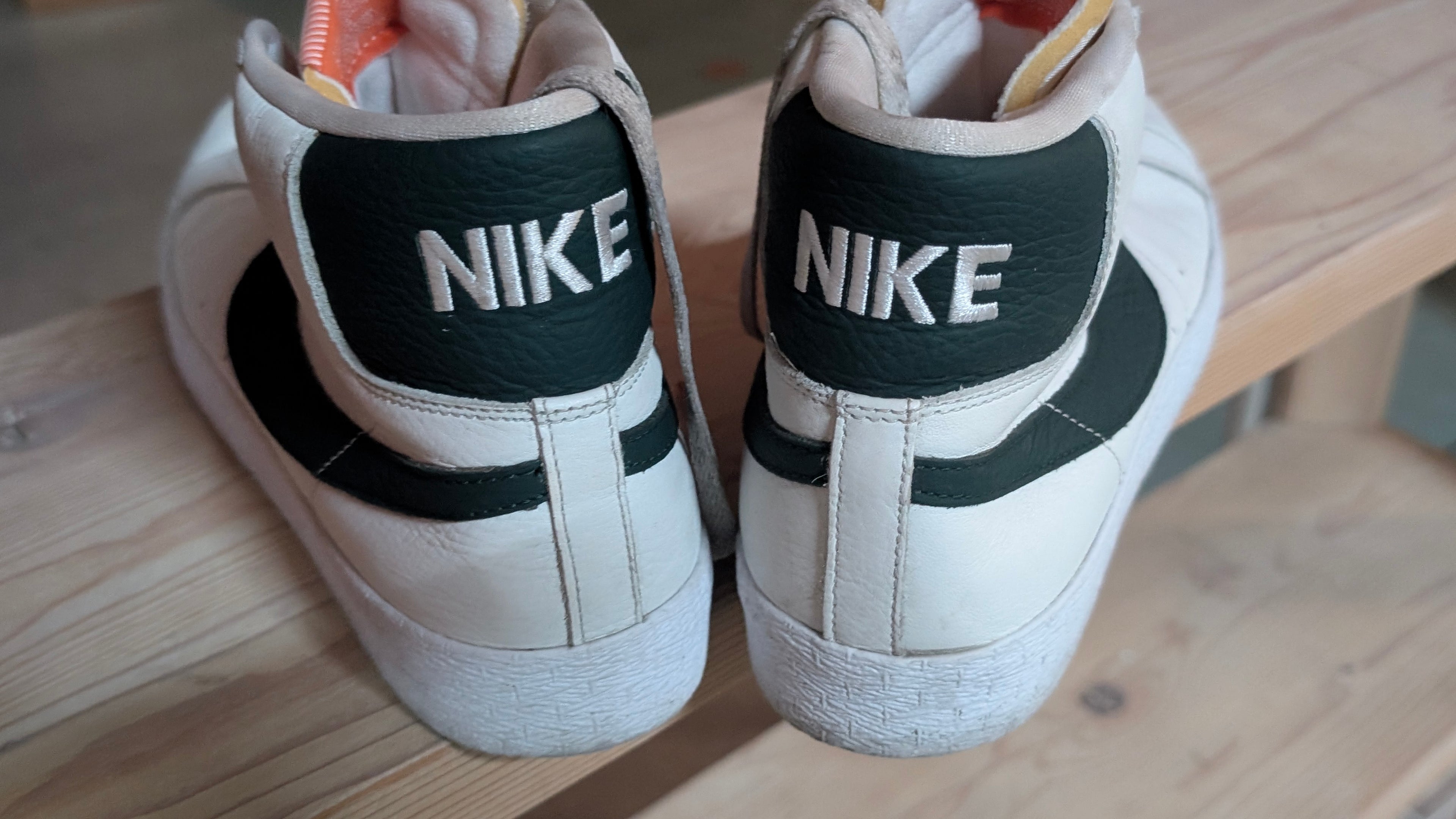 USED Nike Blazer Mid ’77 White Green Men’s Size 11.5 DR9092-100