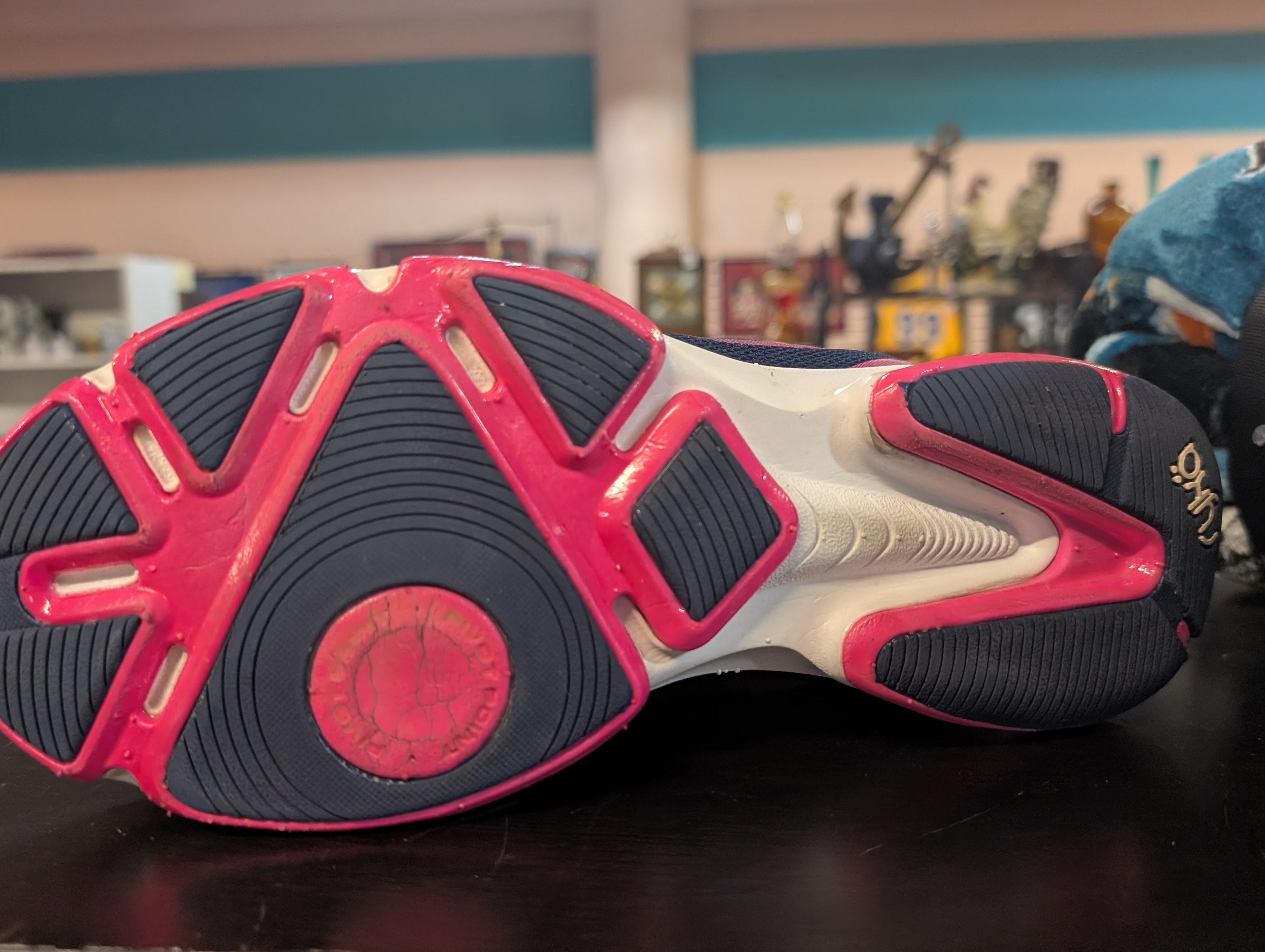 Ryka Devotion XT Womens Training Shoes Navy Pink Size 9.5M Athletic Footwear