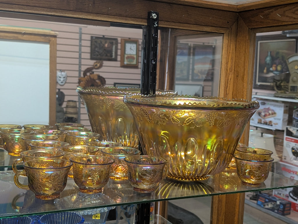Vintage 13Pc Marigold Carnival Glass Punch Bowl Set Grape Pattern Display