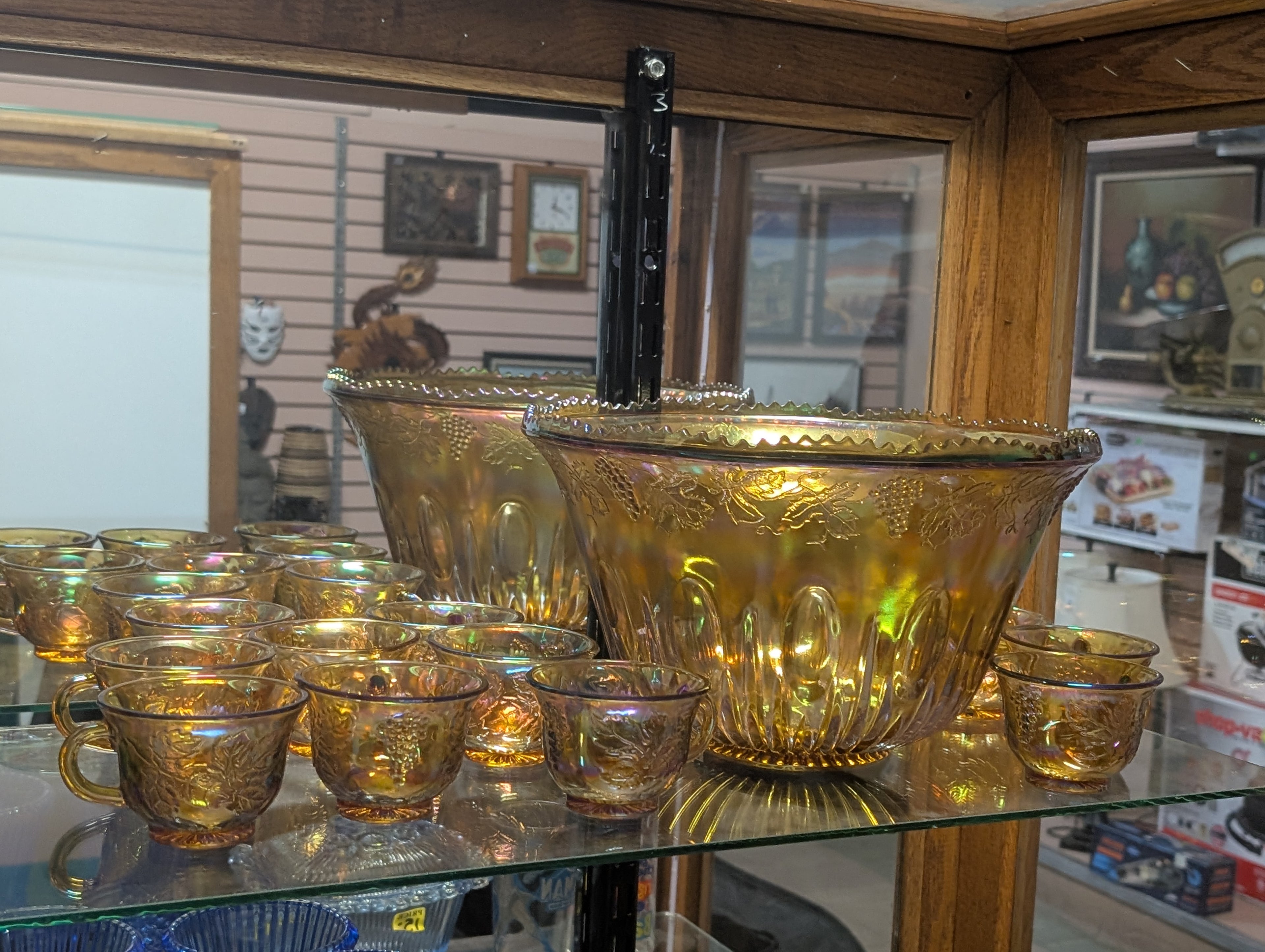Vintage 13Pc Marigold Carnival Glass Punch Bowl Set Grape Pattern Display