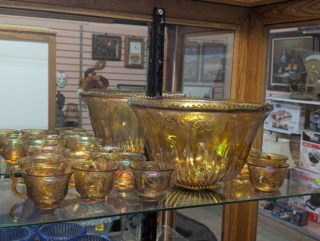 Vintage 13Pc Marigold Carnival Glass Punch Bowl Set Grape Pattern Display