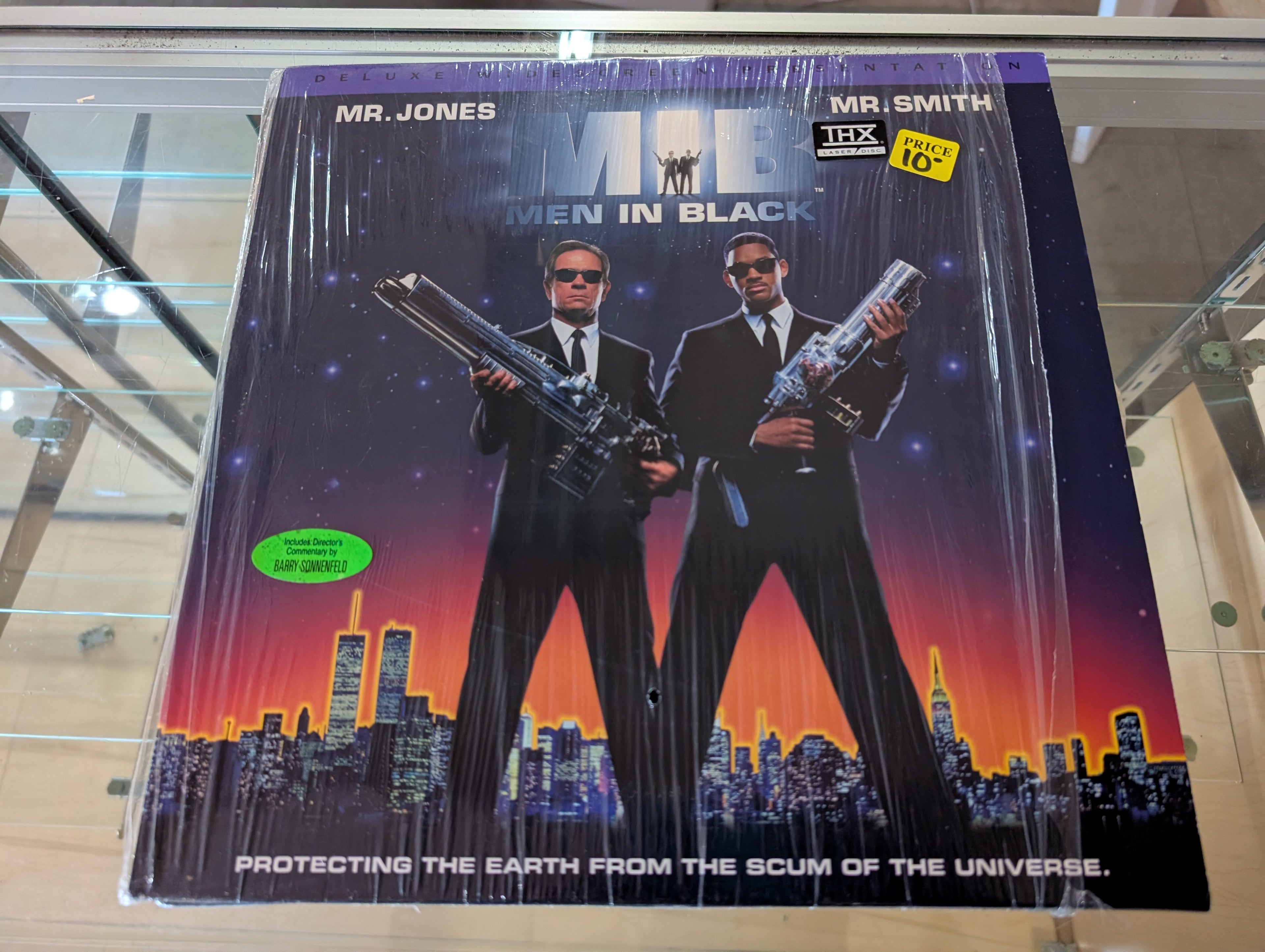 Men In Black LaserDisc Deluxe Widescreen Edition Sci Fi Movie Collectible