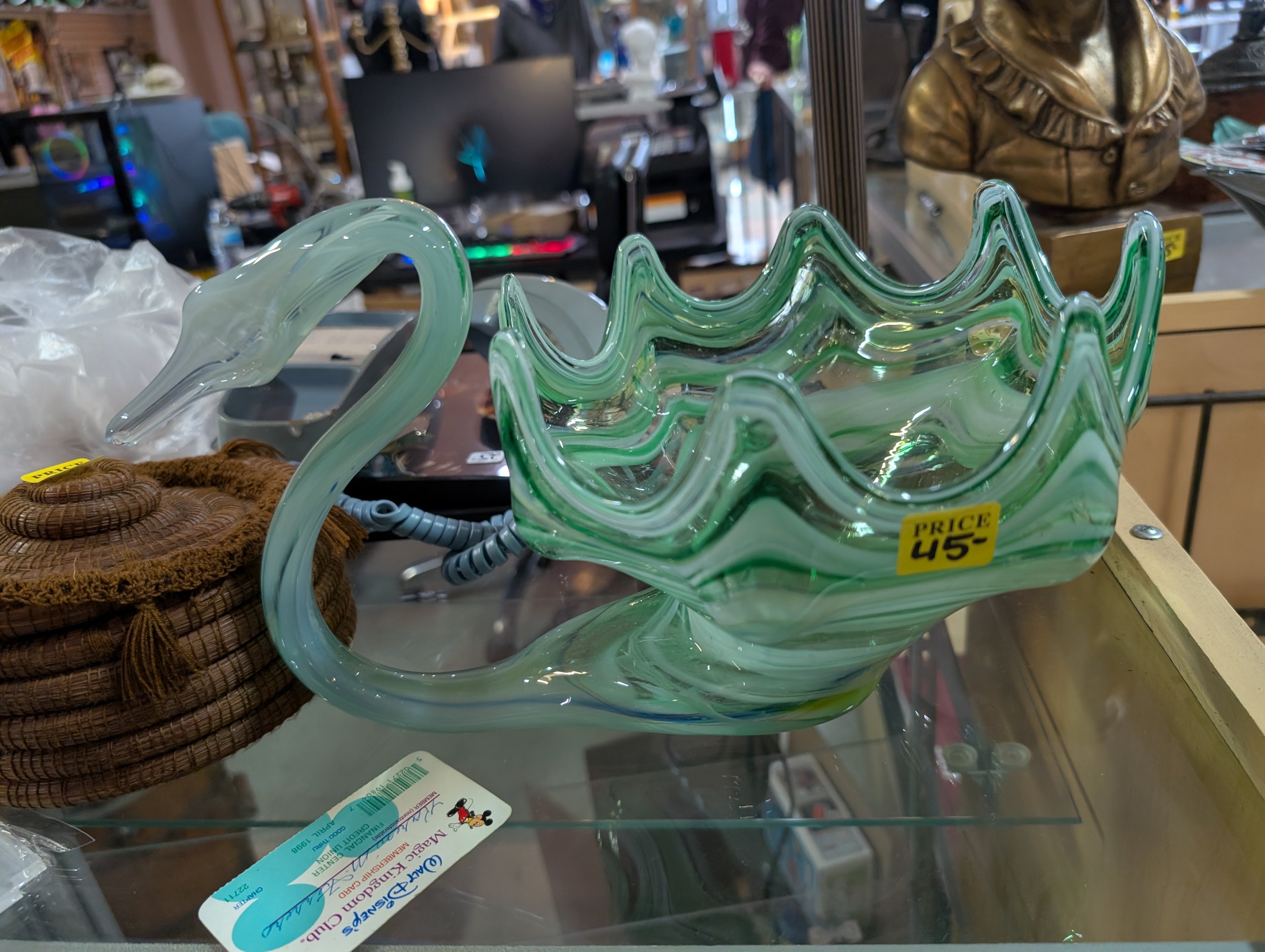 Vintage Hand Blown Green Art Glass Swan Centerpiece Bowl Decorative Vase Display
