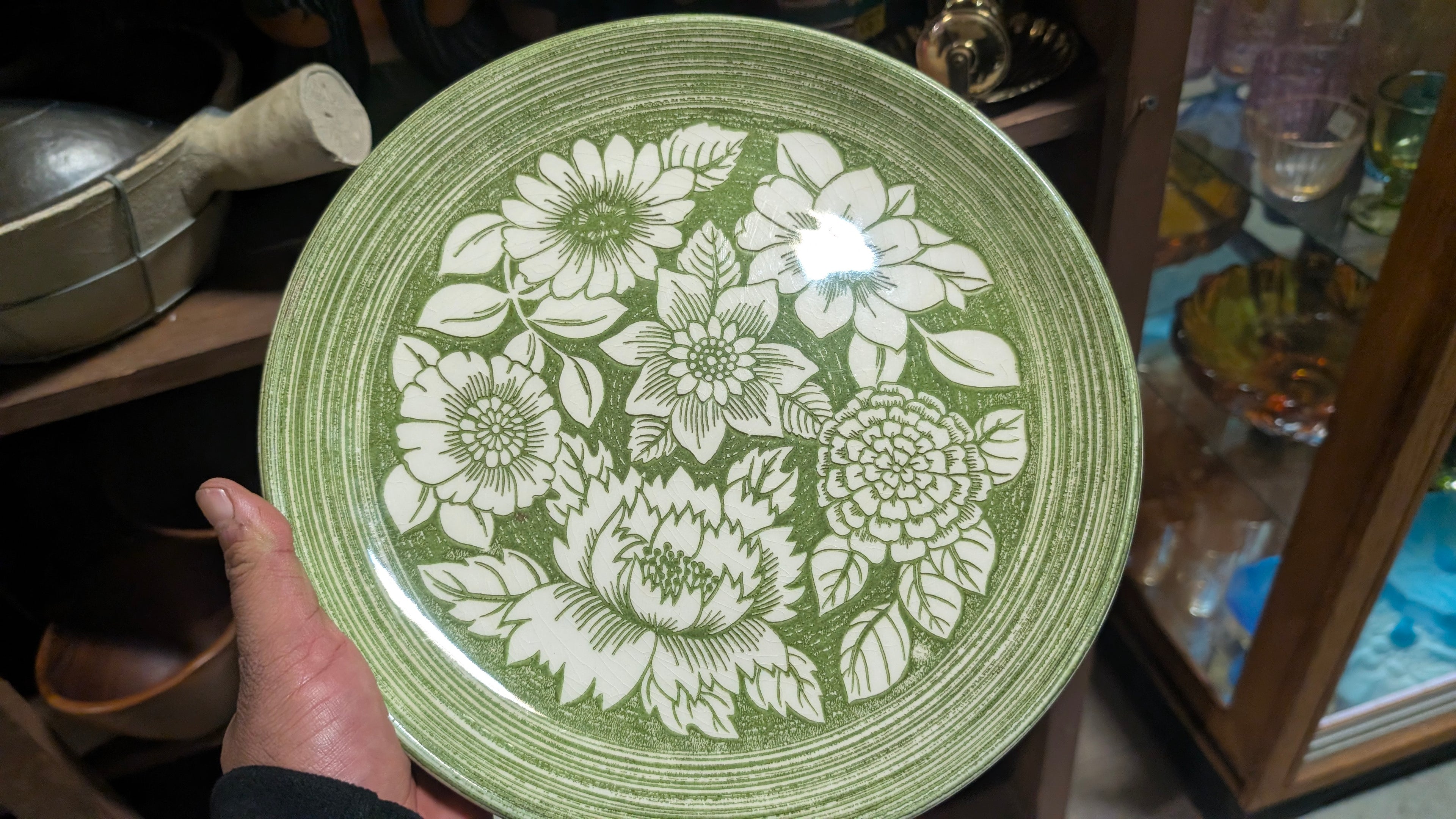 Vintage Green Floral Ceramic Dinner Plate Mid-Century Botanical Pattern Tableware