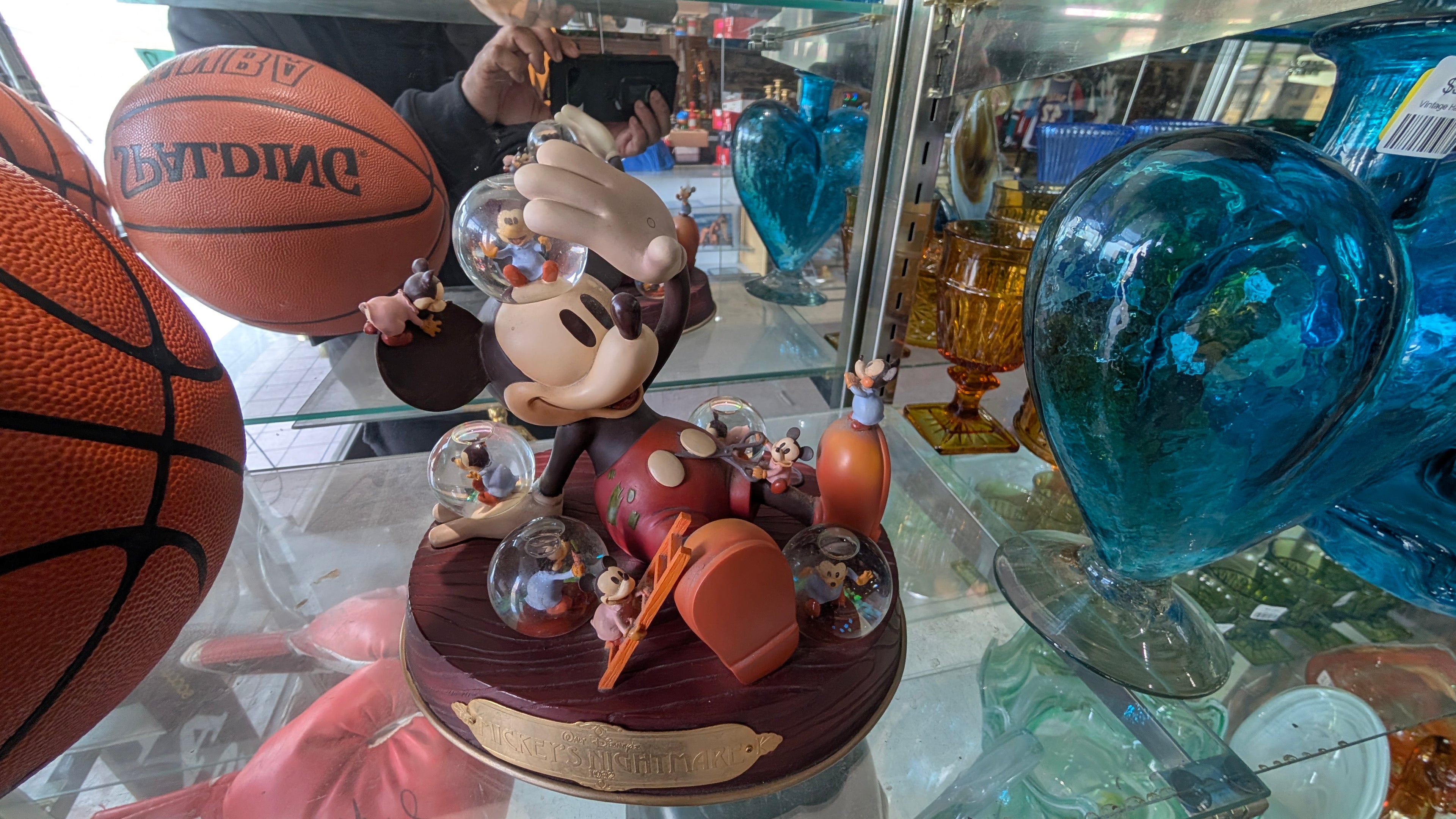 Vintage Disney Mickeys Nightmare 1998 Snowglobe Figurine Collectible Display