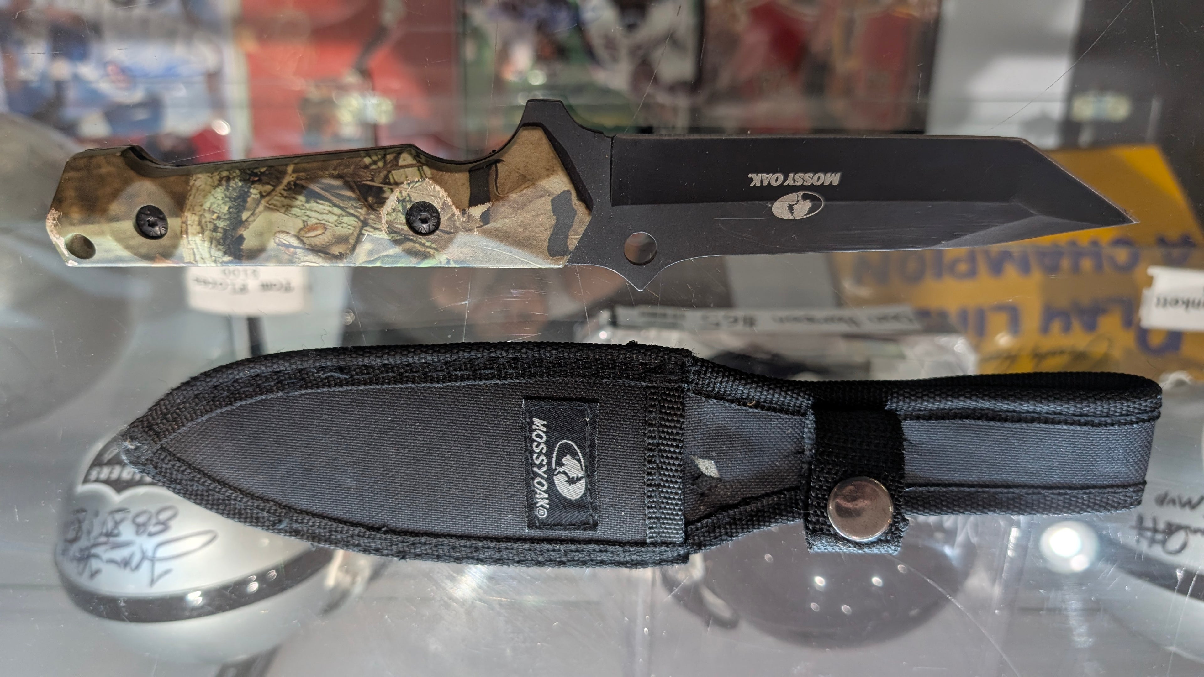 Mossy Oak Fixed Blade Knife Camouflage Handle With Nylon Sheath Collectible