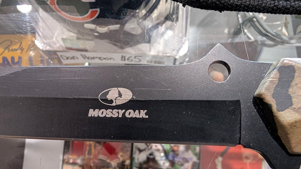 Mossy Oak Fixed Blade Knife Camouflage Handle With Nylon Sheath Collectible