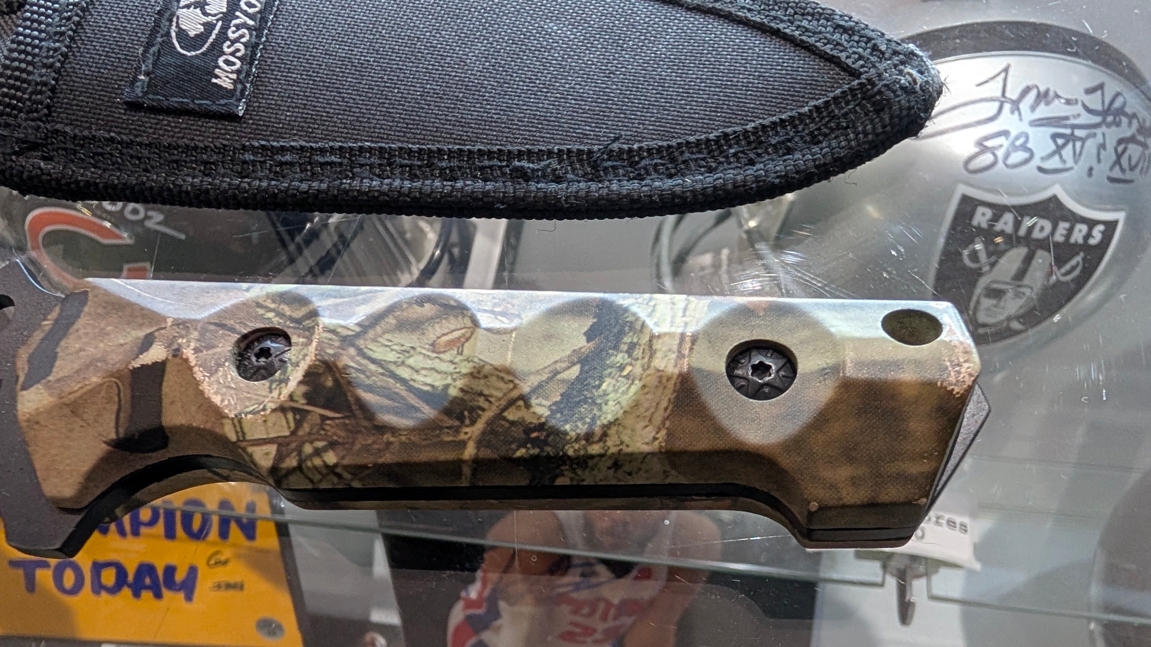 Mossy Oak Fixed Blade Knife Camouflage Handle With Nylon Sheath Collectible
