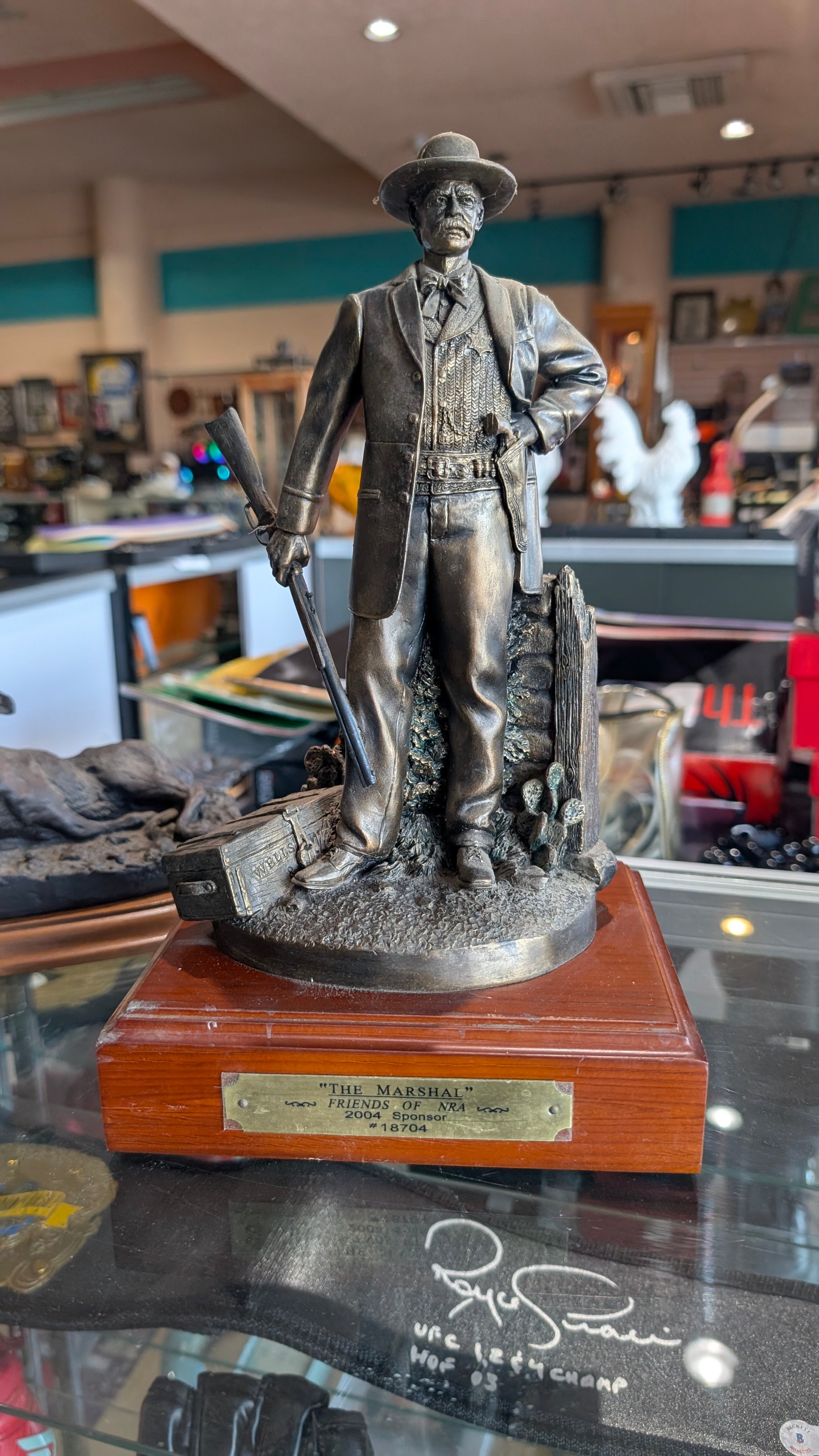 Vintage Big Sky Carvers The Marshal Friends Of NRA Western Lawman Sculpture