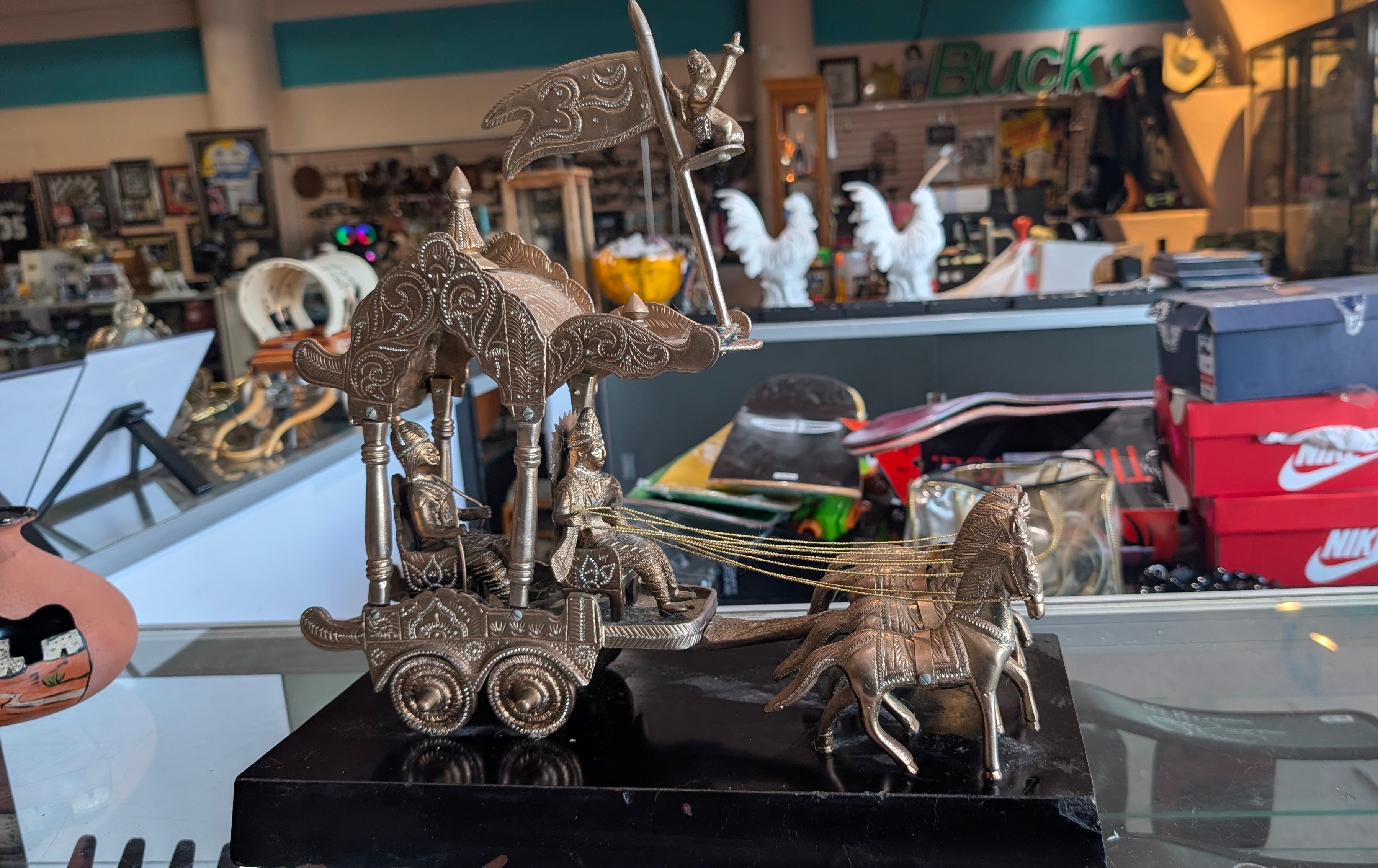 Mahabharata Krishna Arjuna Chariot Rath Metal Sculpture Hindu Handmade Decor