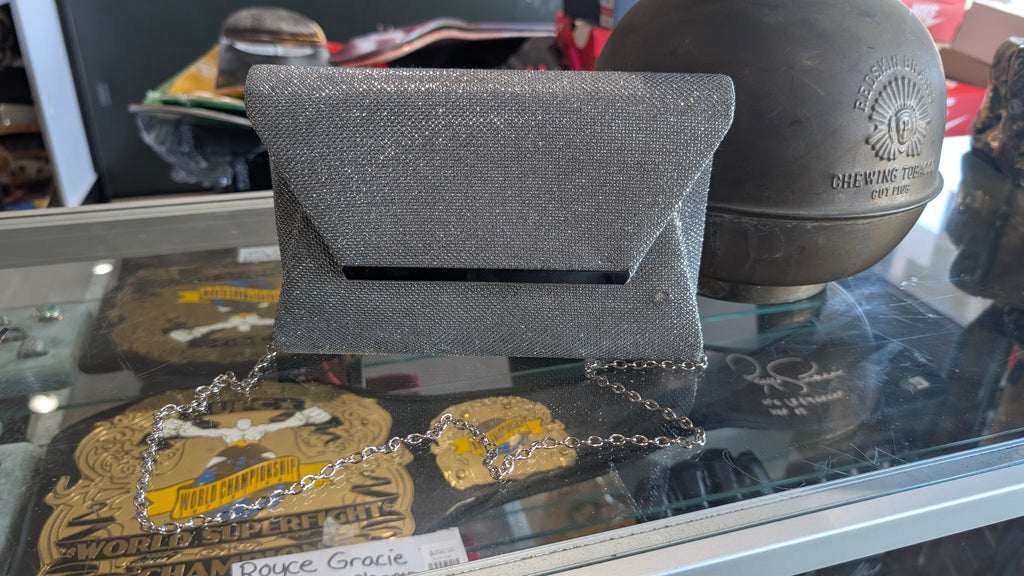 Jessica McClintock Silver Metallic Clutch Evening Bag Chain Strap Purse
