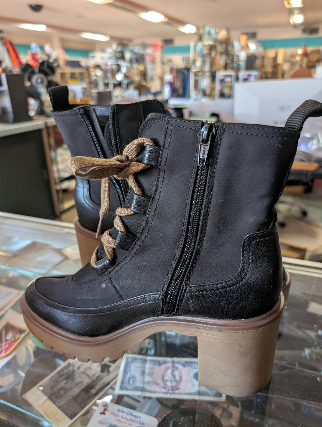 Universal Thread Glenda Leather Boots Women's 9 Ankle Block Heel Fall Casual