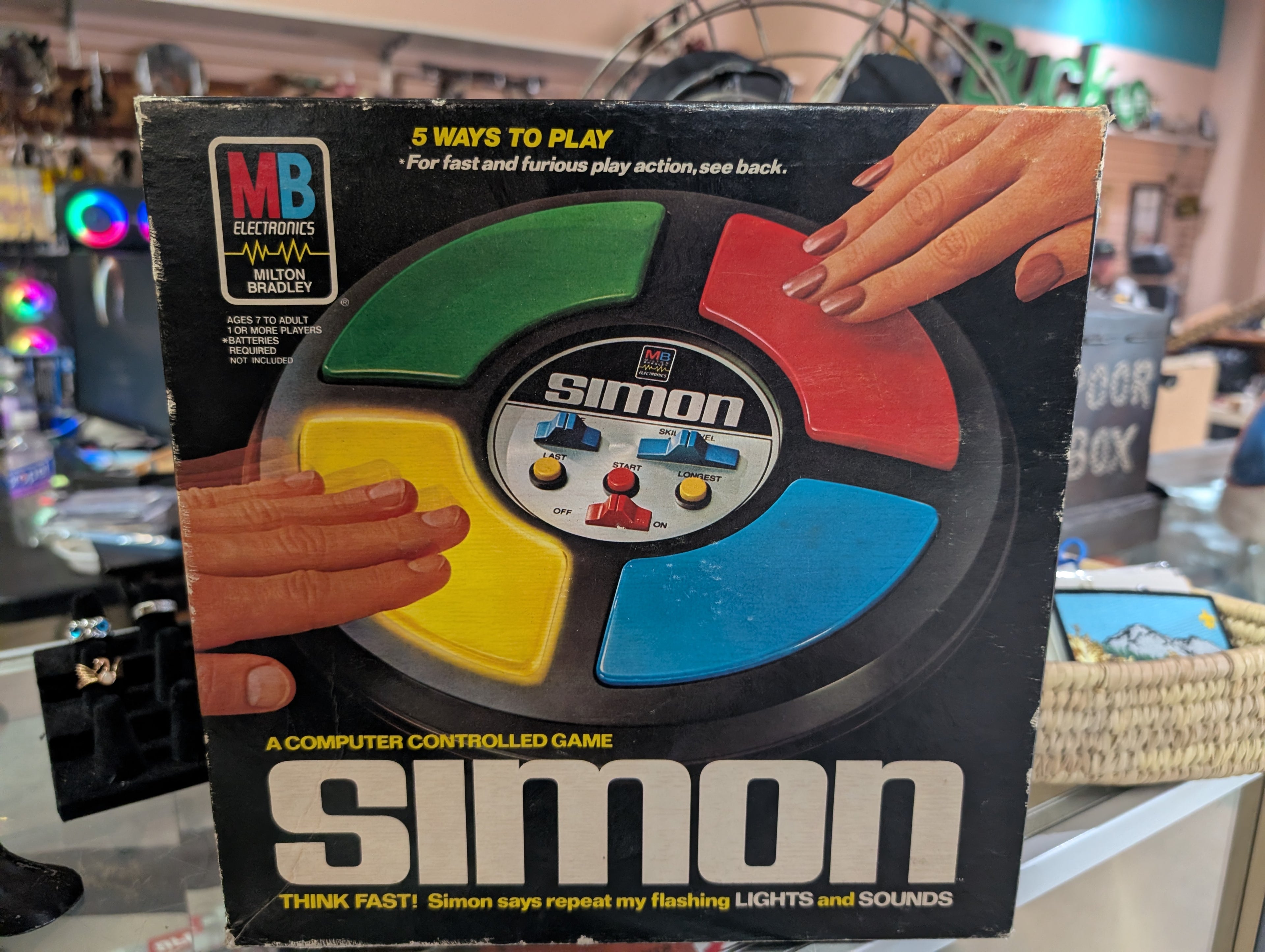 Vintage MB Electronics Simon Milton Bradley Electronic Memory Game