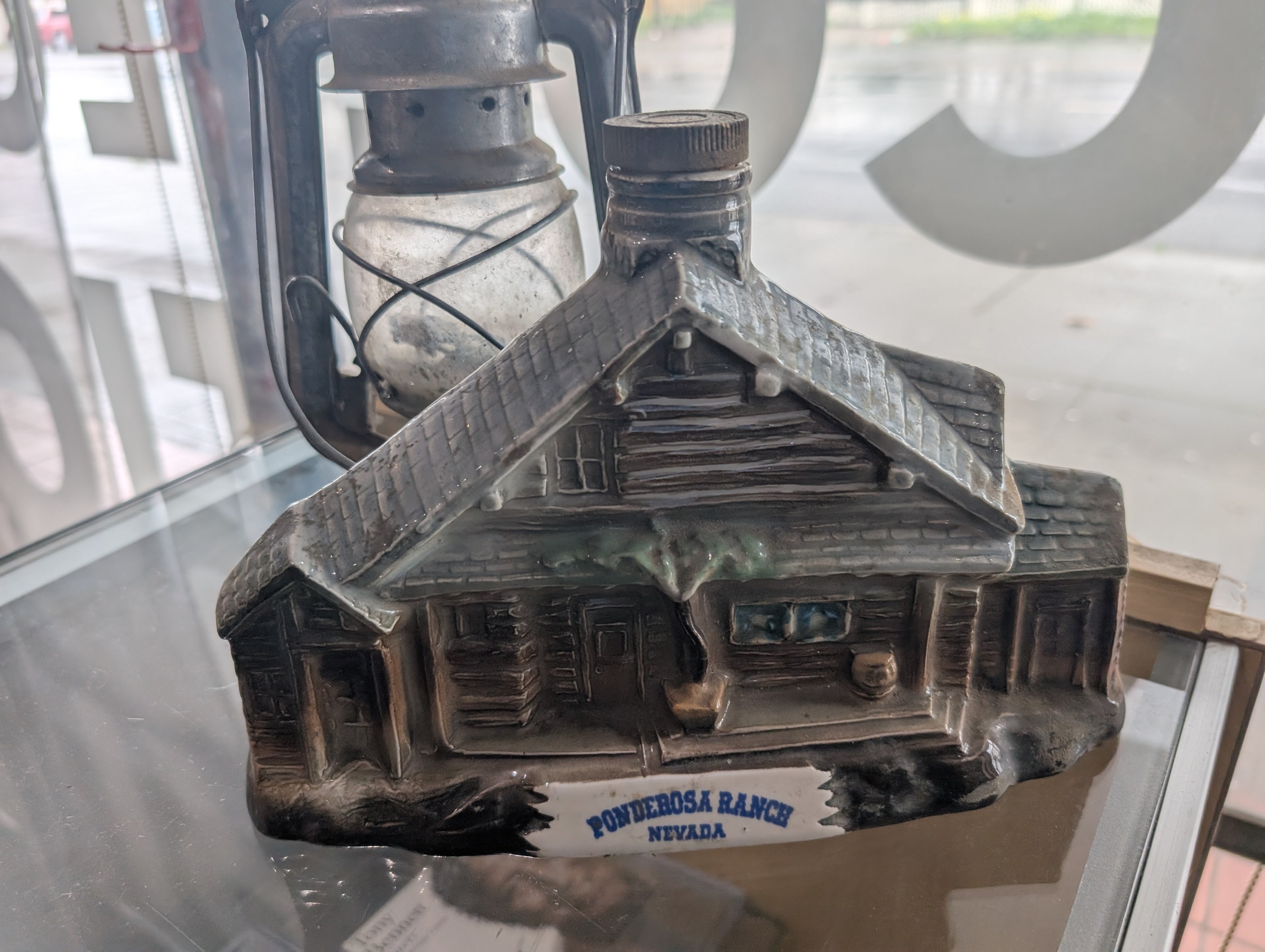 Vintage Ponderosa Ranch Nevada Log Cabin Ceramic Bottle Decanter